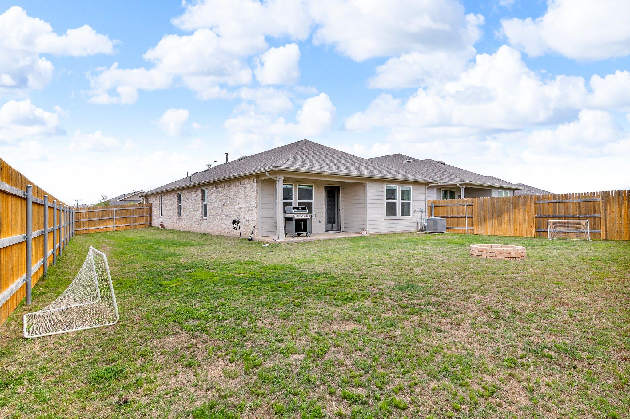 702 Aster Pl, Bastrop, TX 78602