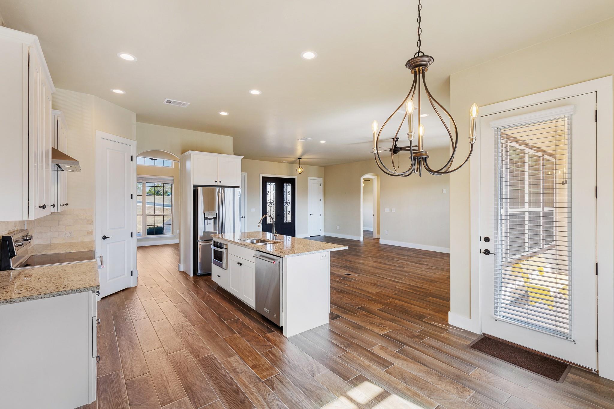 204 Cat Cyn, Horseshoe Bay, TX 78657