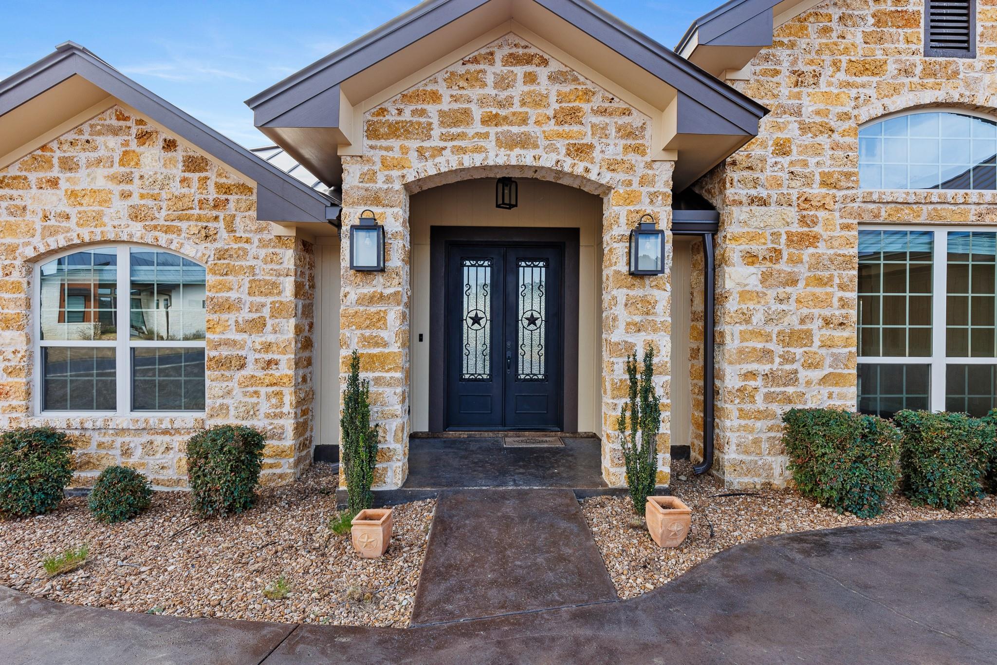 204 Cat Cyn, Horseshoe Bay, TX 78657