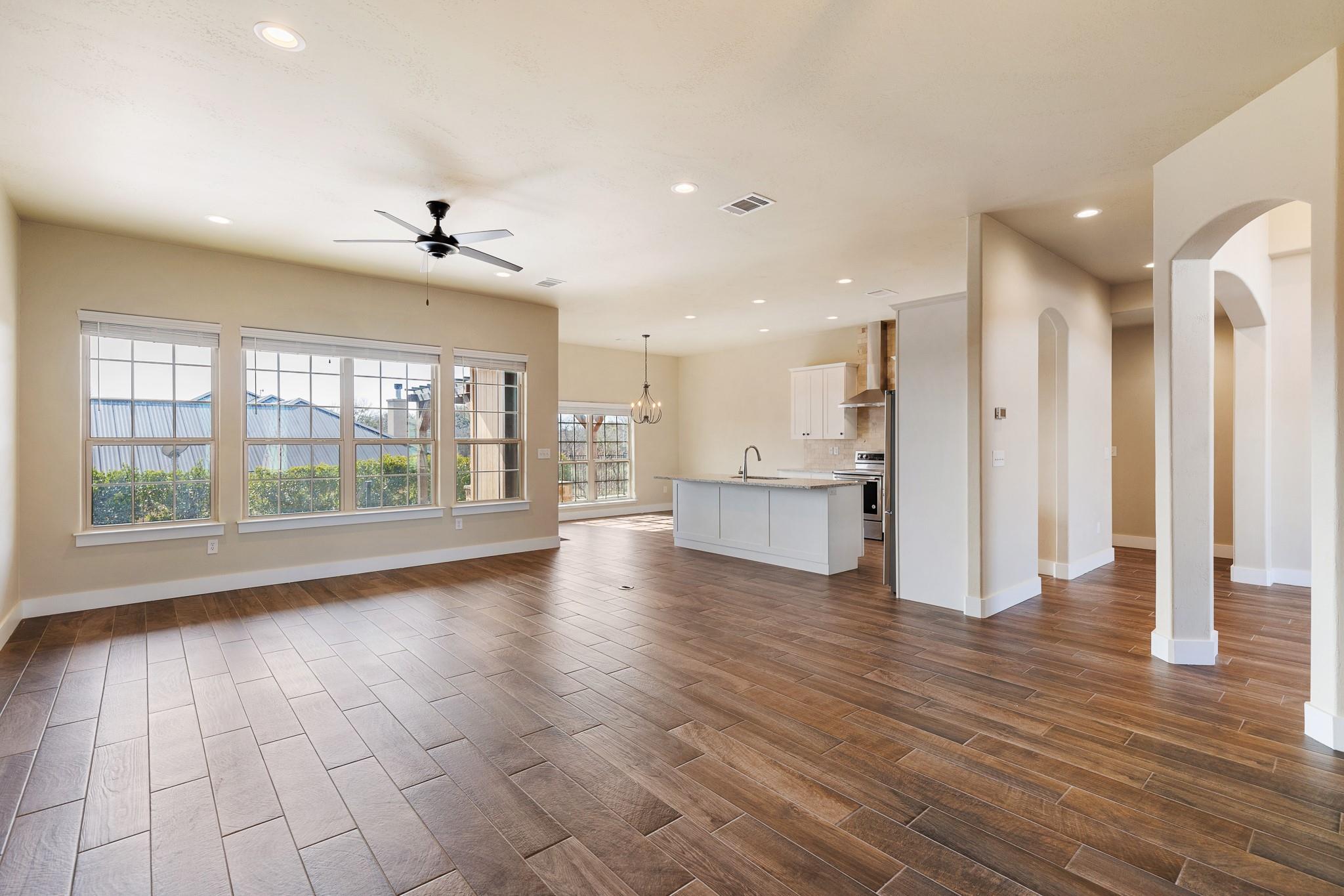 204 Cat Cyn, Horseshoe Bay, TX 78657