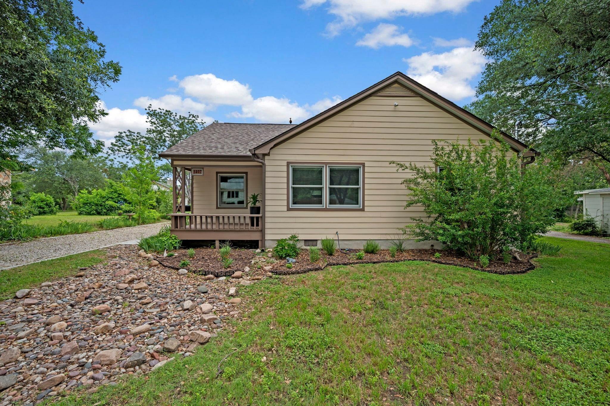 1407 Hutto Rd, Georgetown, TX 78626