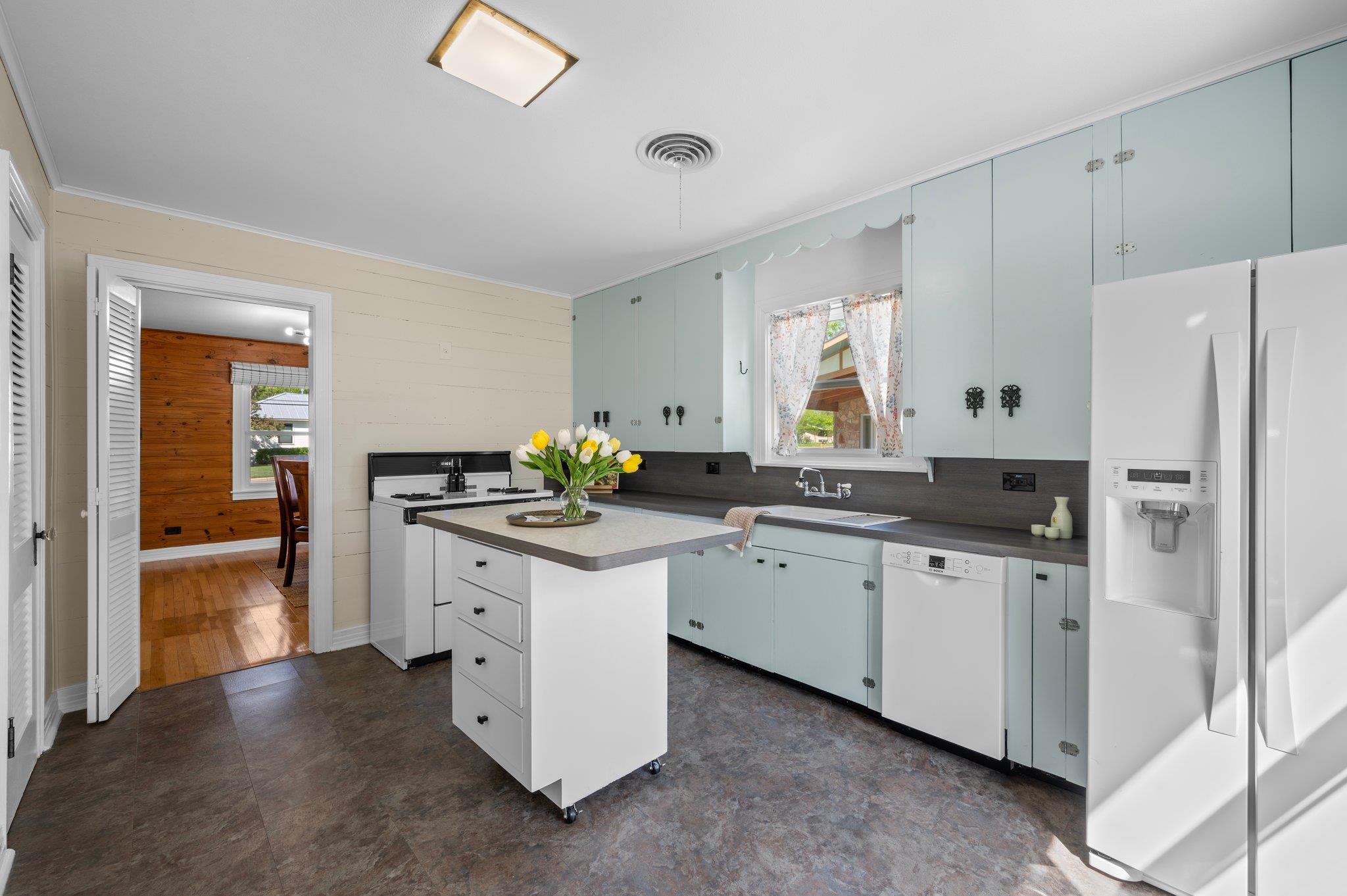 1407 Hutto Rd, Georgetown, TX 78626