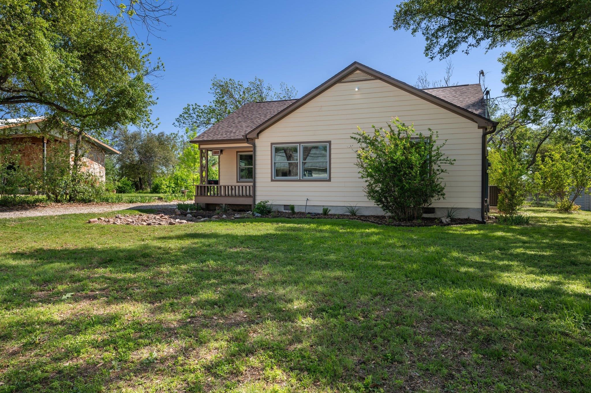 1407 Hutto Rd, Georgetown, TX 78626