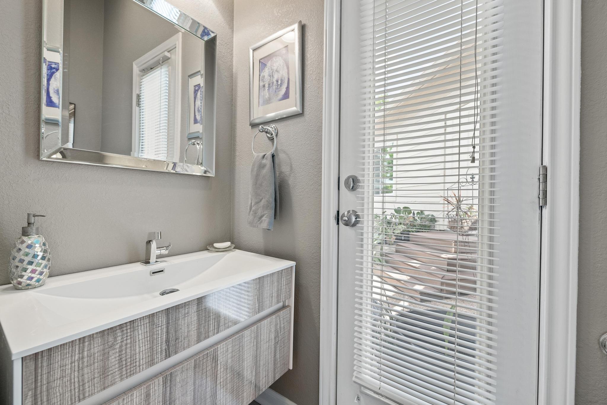 6659 Whitemarsh Valley Walk, Austin, TX 78746