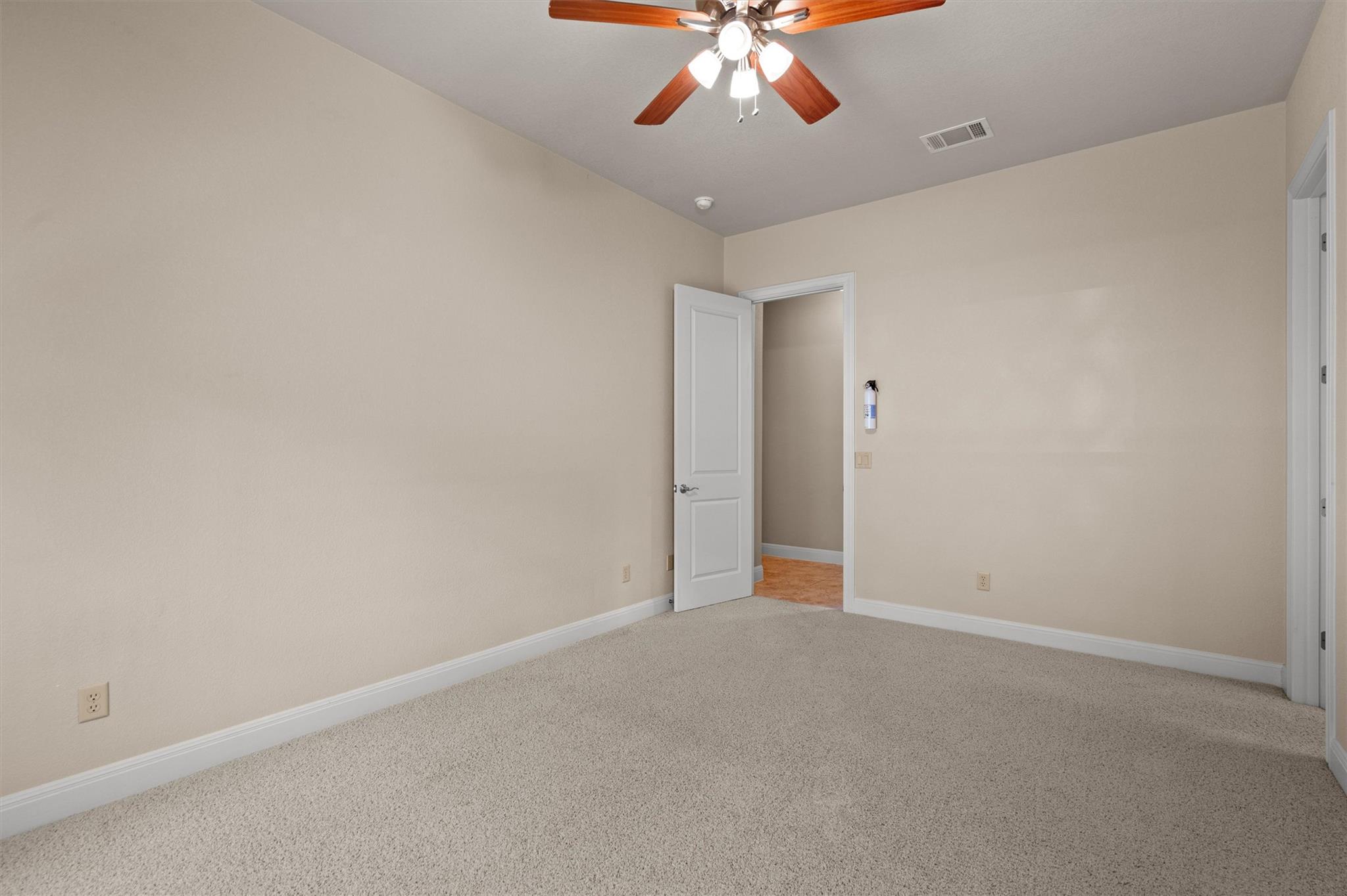 17109 Northlake Hills Dr, Jonestown, TX 78645