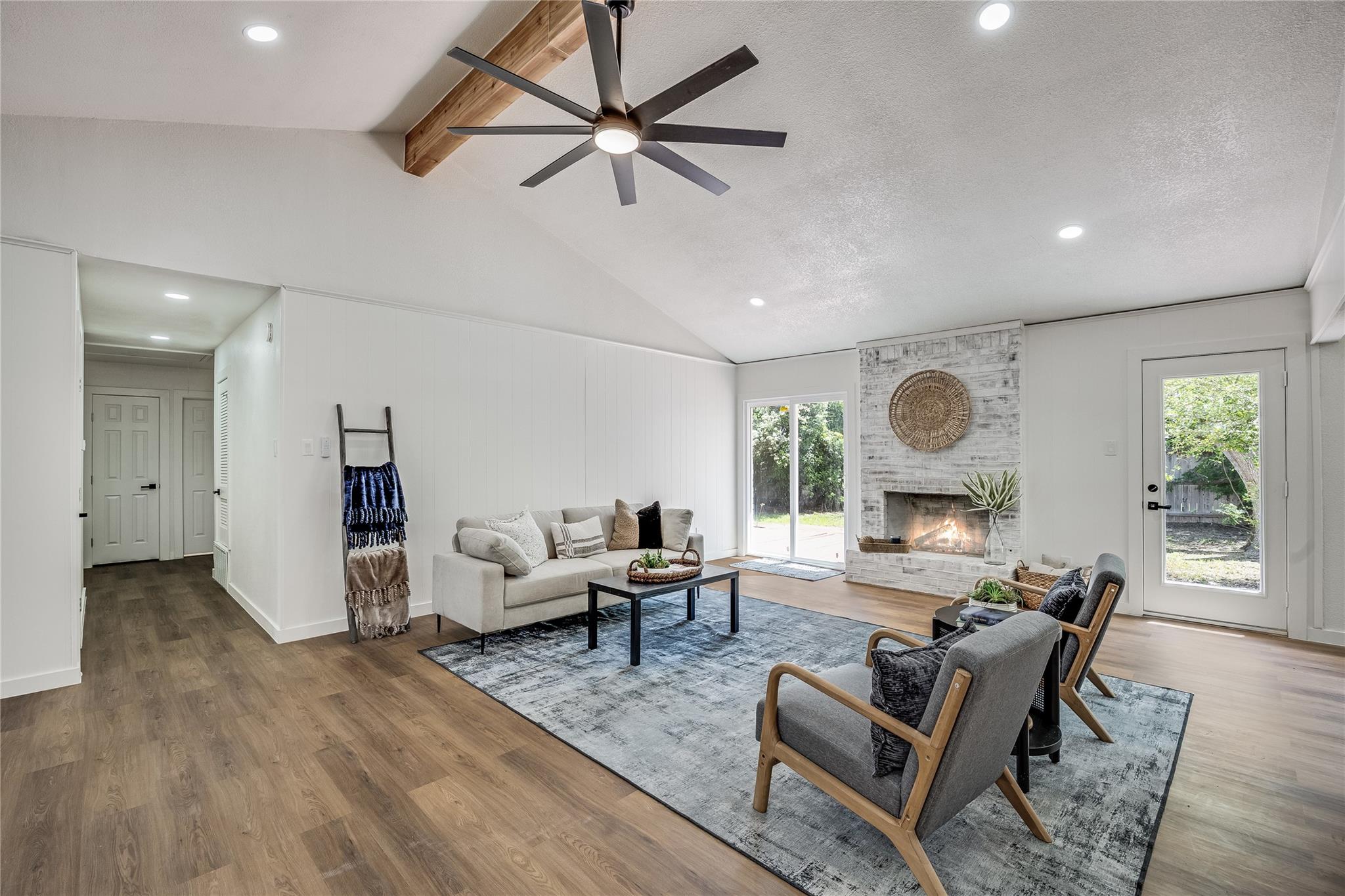 12305 Rustic Manor Ct, Austin, TX 78750