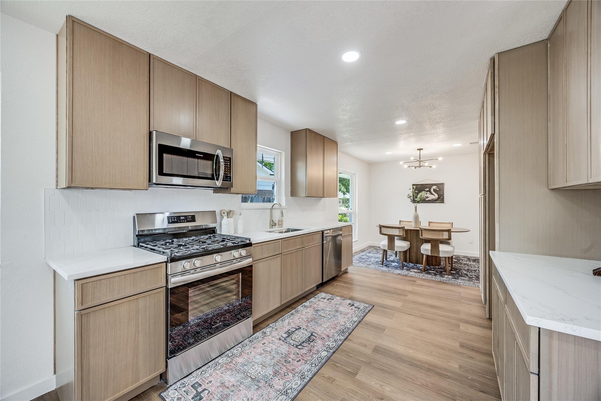 12305 Rustic Manor Ct, Austin, TX 78750