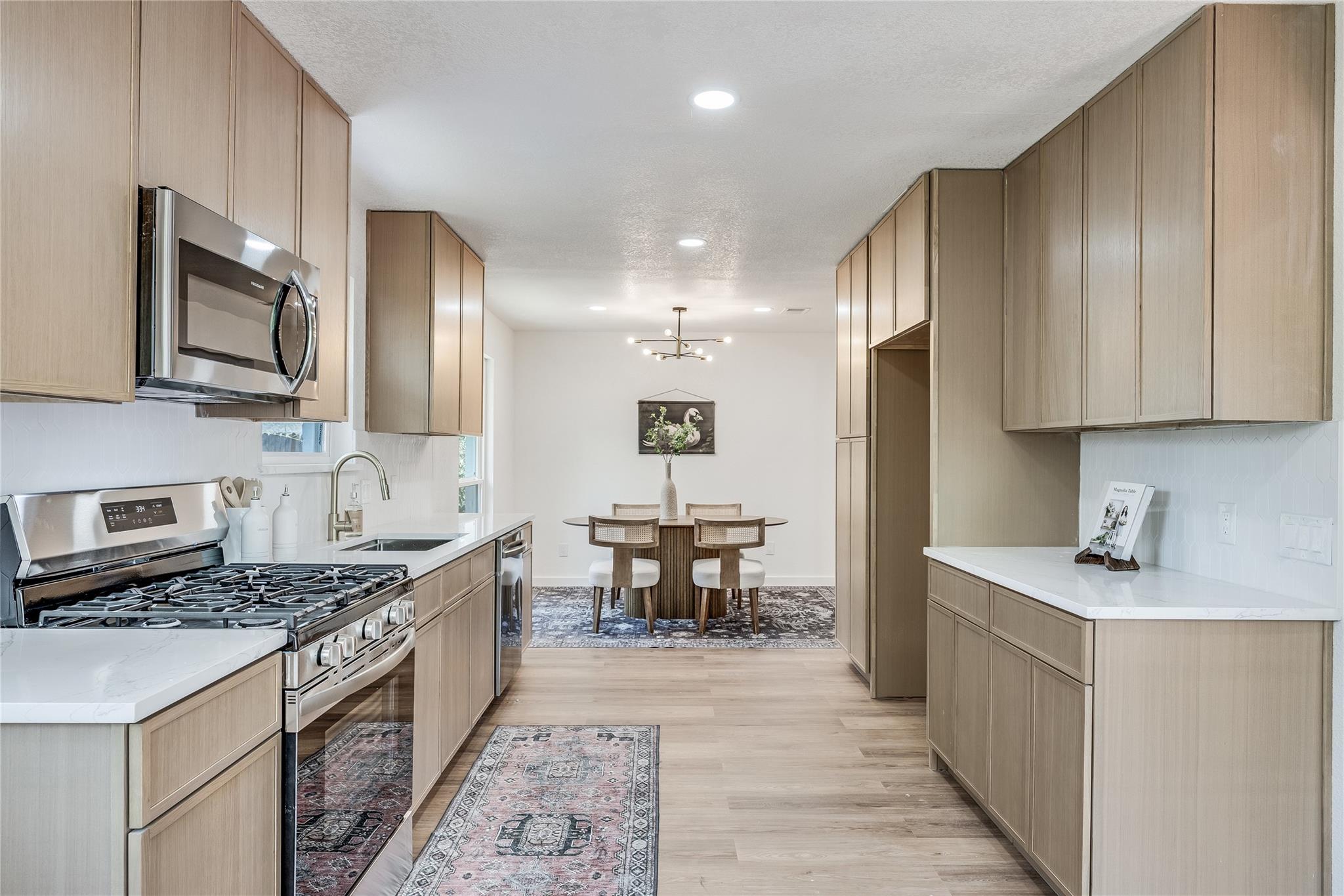 12305 Rustic Manor Ct, Austin, TX 78750