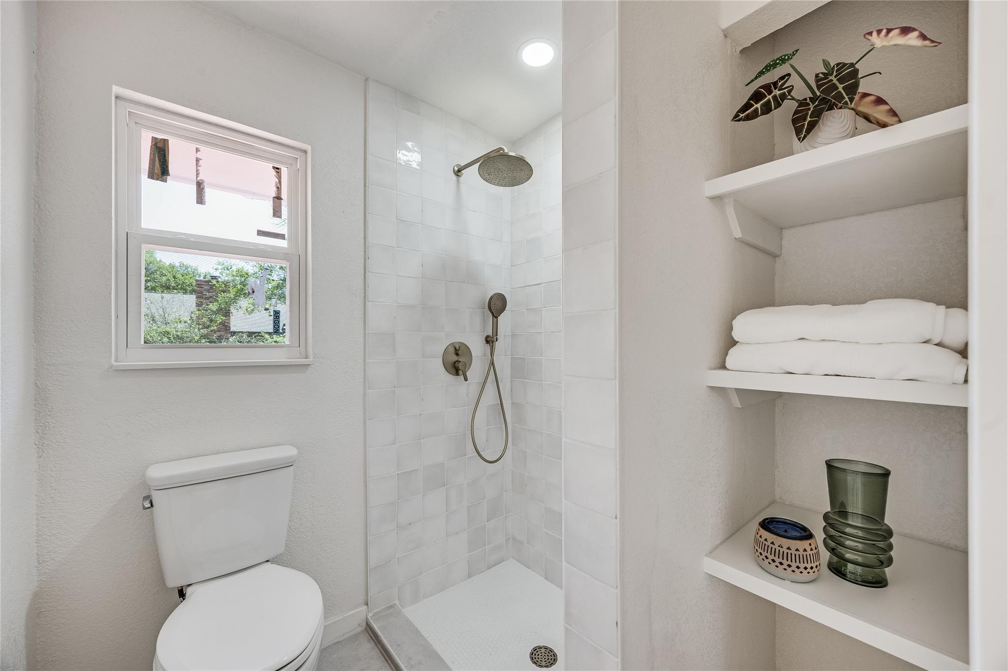 12305 Rustic Manor Ct, Austin, TX 78750
