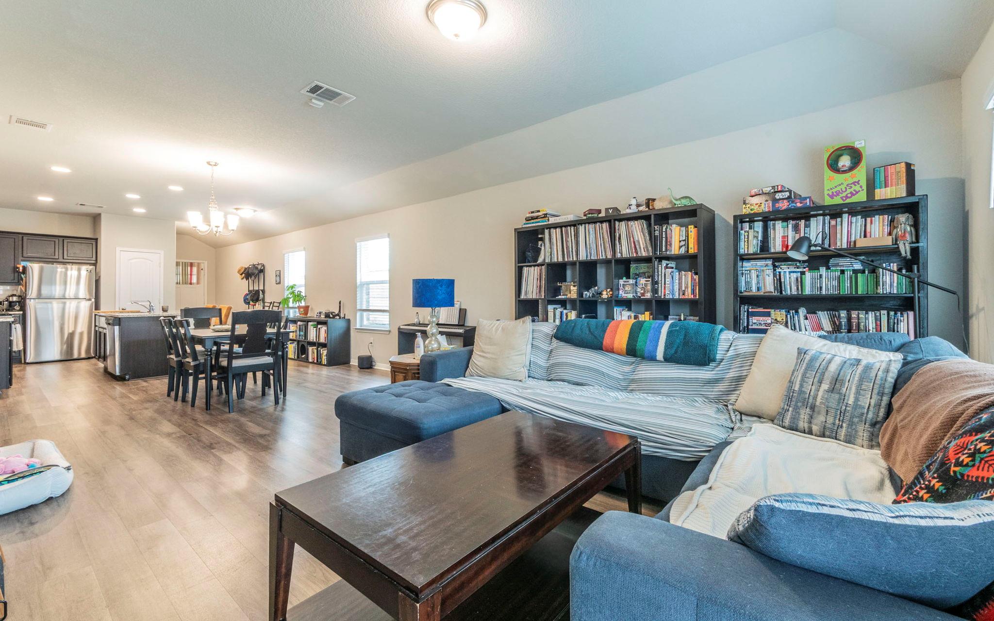 201 Frederick Dr, Georgetown, TX 78626