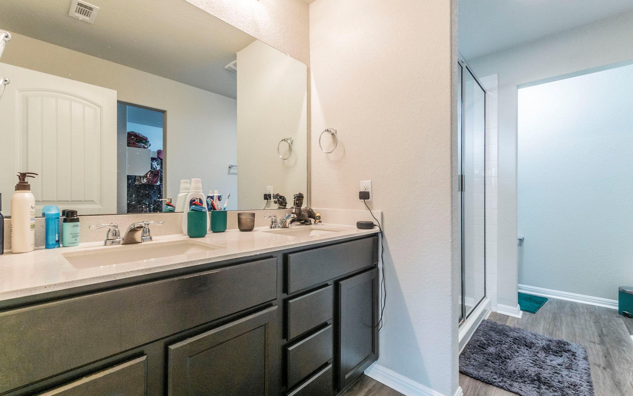 201 Frederick Dr, Georgetown, TX 78626