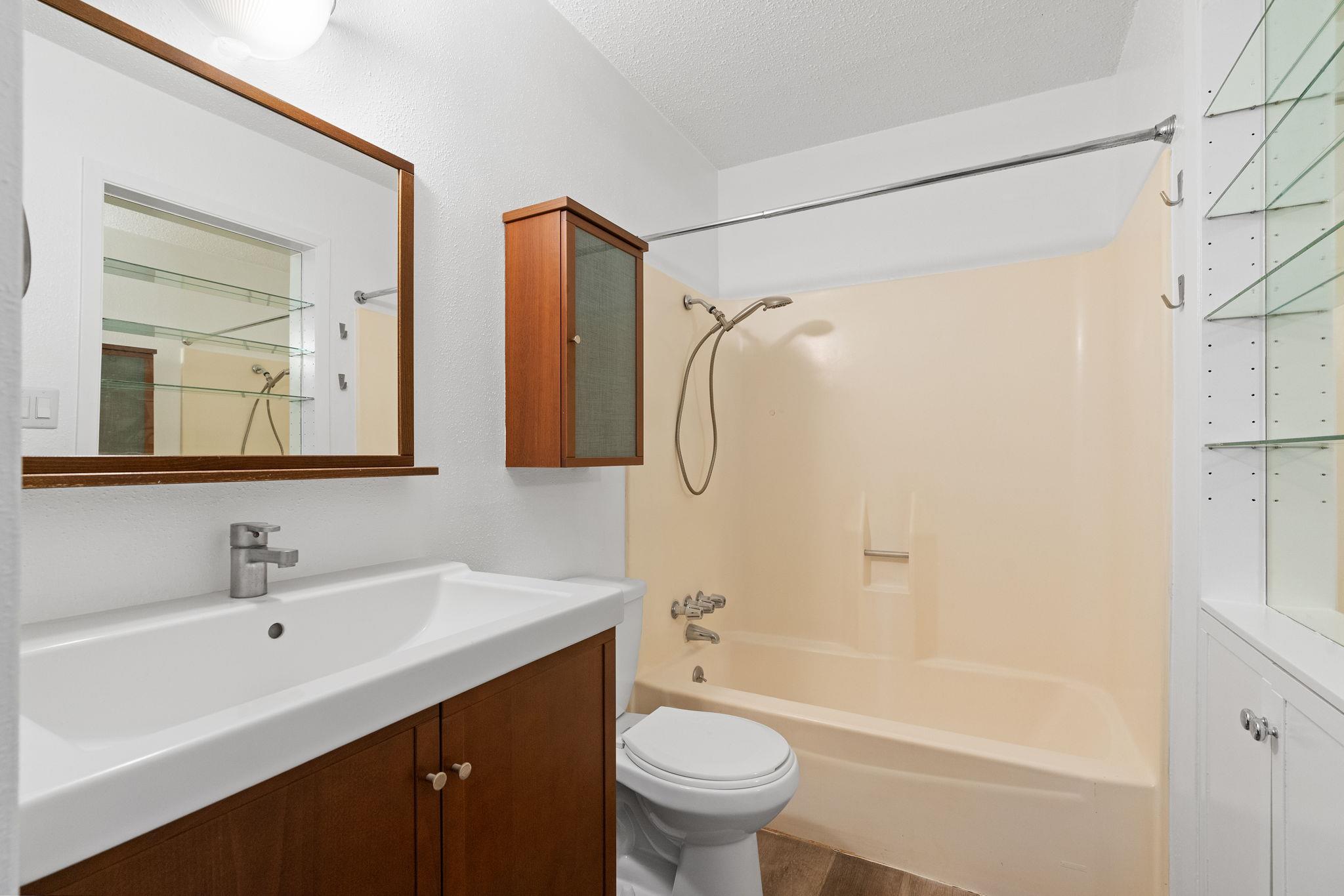 8902 Trone Cir # A, Austin, TX 78758
