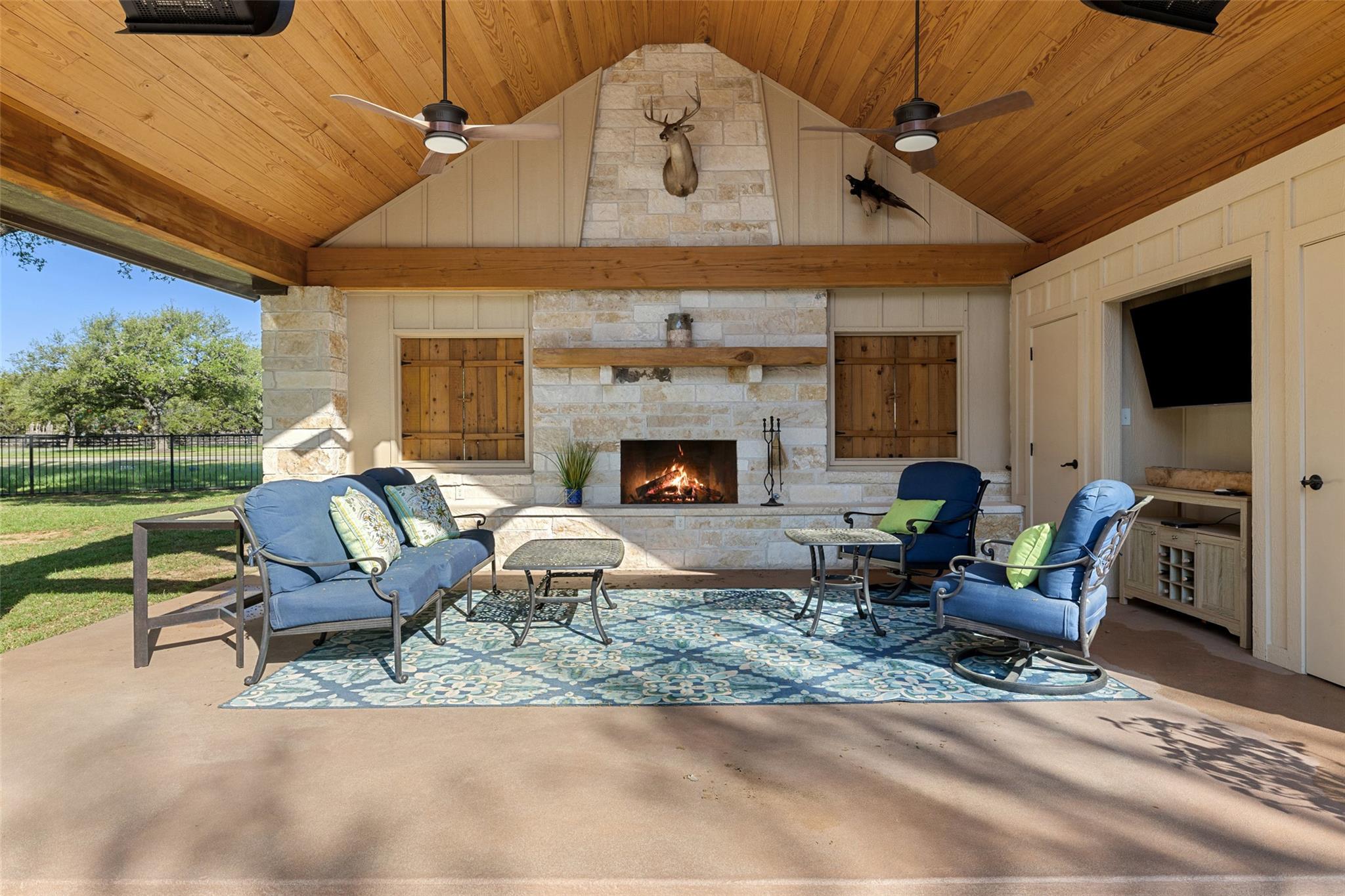 27501 Waterfall Hill Pkwy, Spicewood, TX 78669