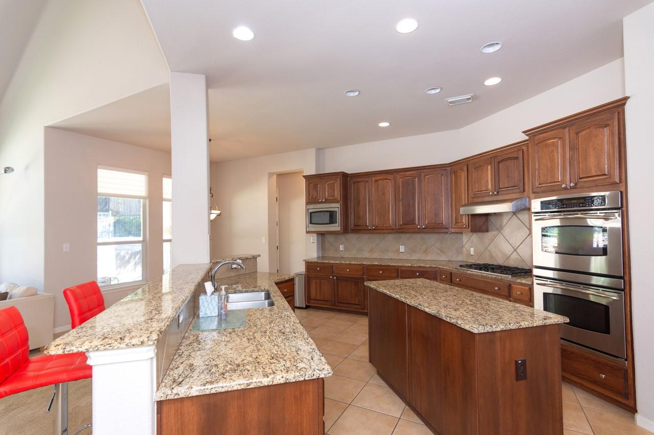 171 Brighton Ln Ln, Austin, TX 78737