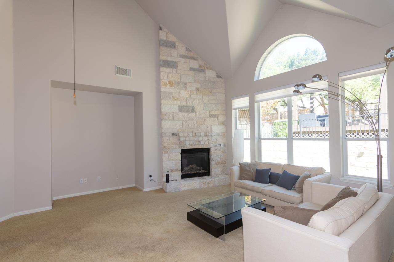 171 Brighton Ln Ln, Austin, TX 78737