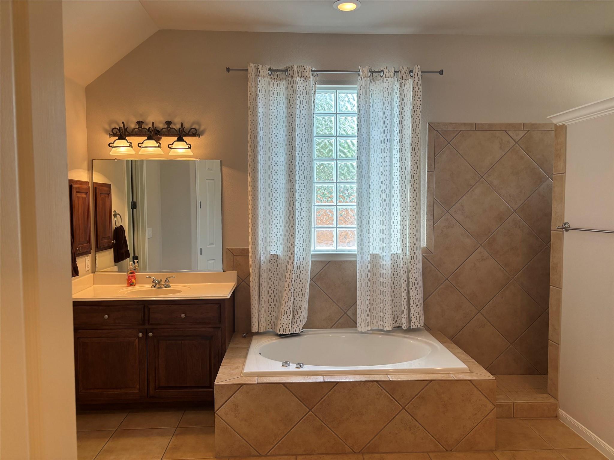 171 Brighton Ln Ln, Austin, TX 78737