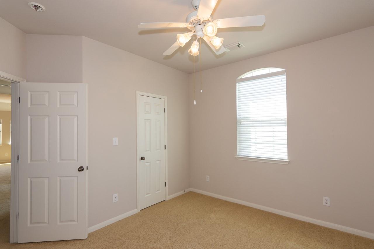 171 Brighton Ln Ln, Austin, TX 78737