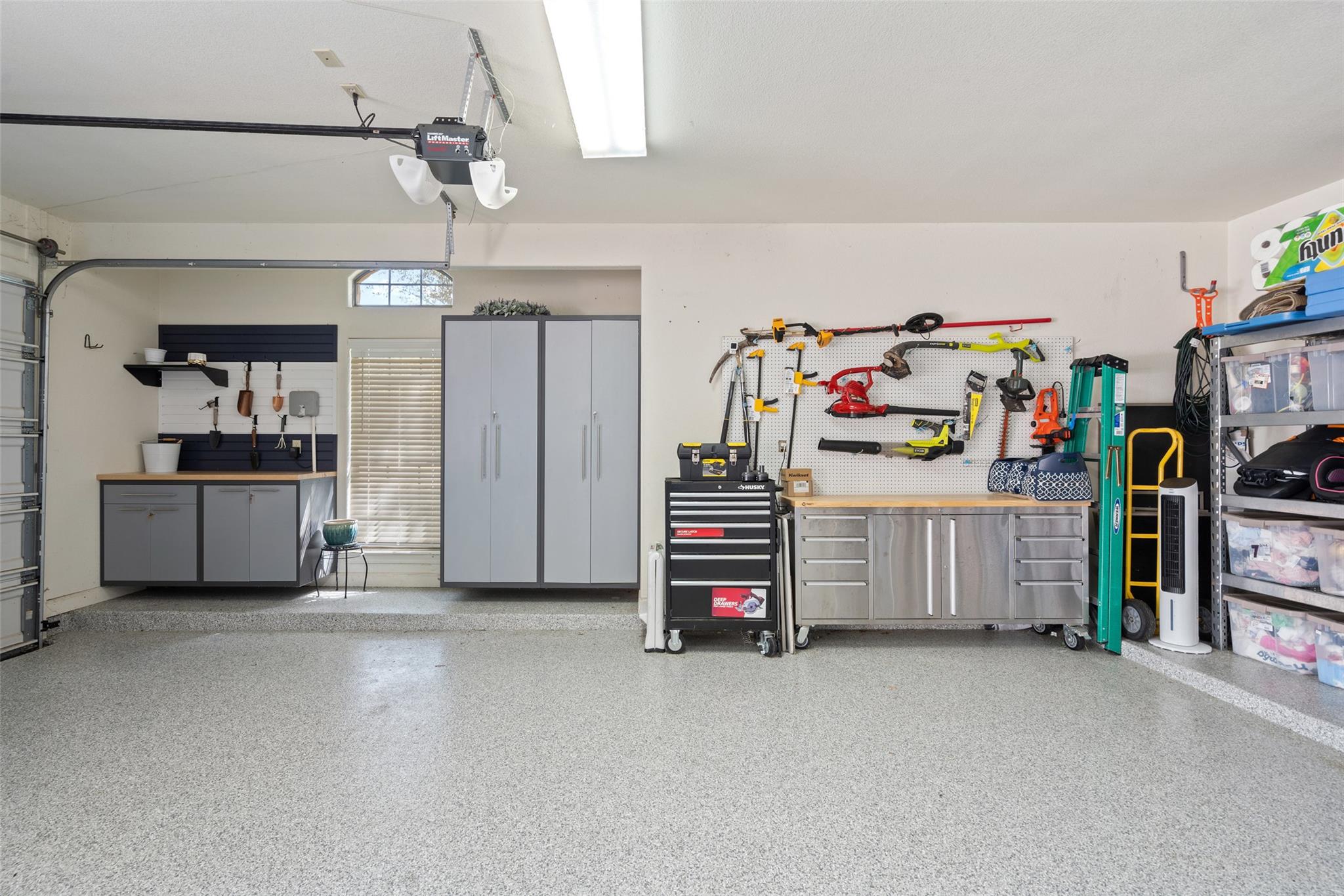 105 Hallie Ct, Georgetown, TX 78633