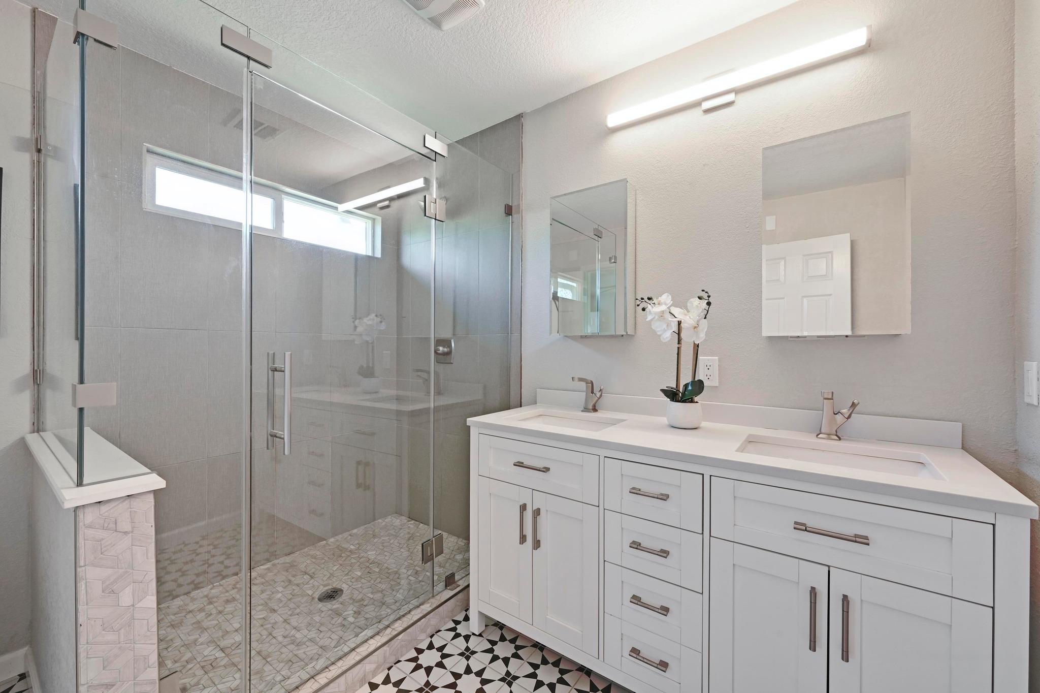 3200 Lynnbrook Dr, Austin, TX 78748
