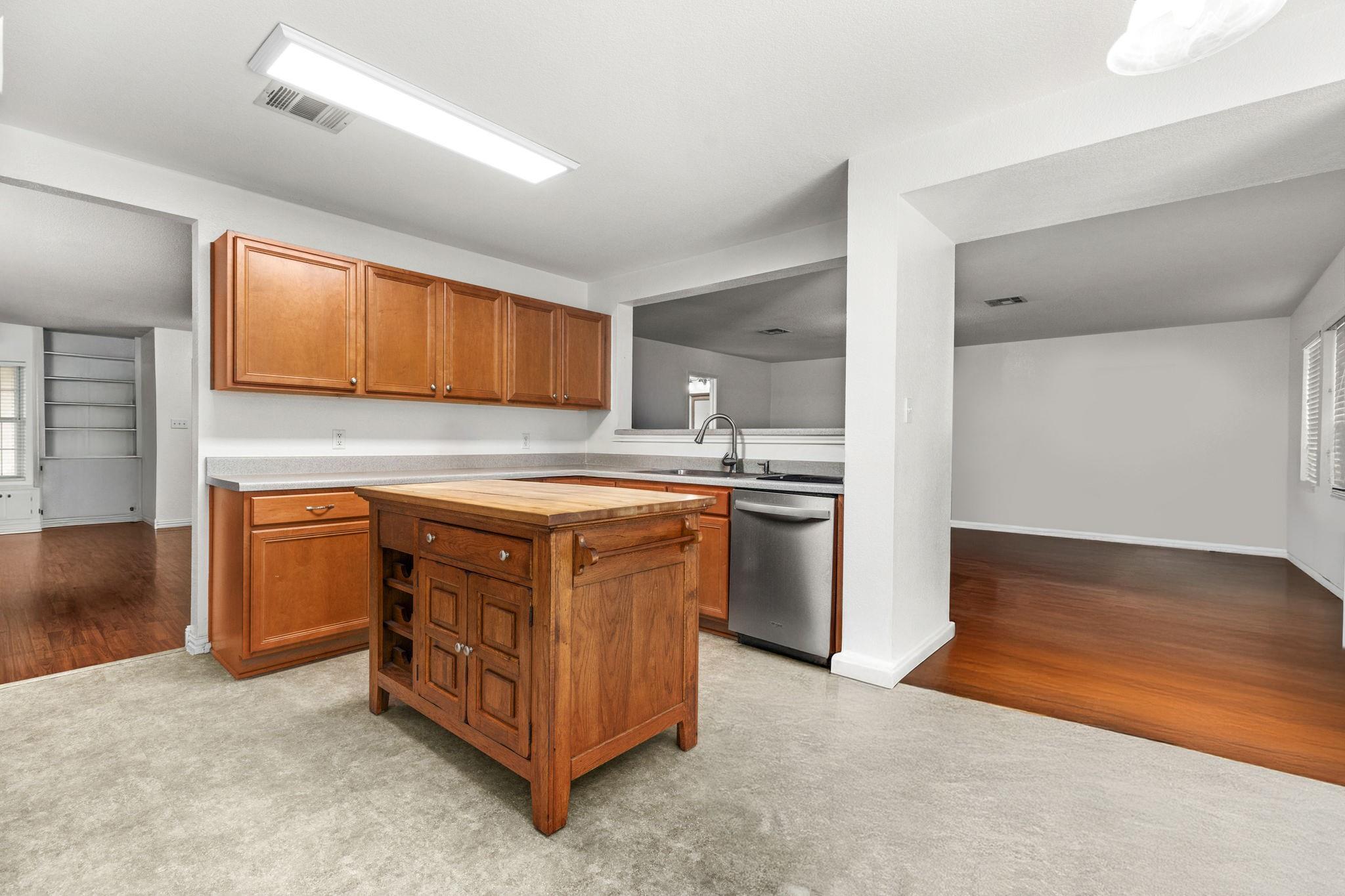 144 Vicksburg Loop, Elgin, TX 78621