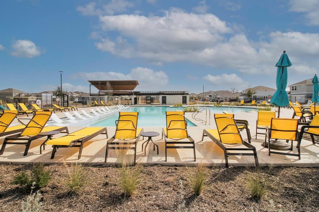 6425 Pine Leaf Trl, Austin, TX 78747