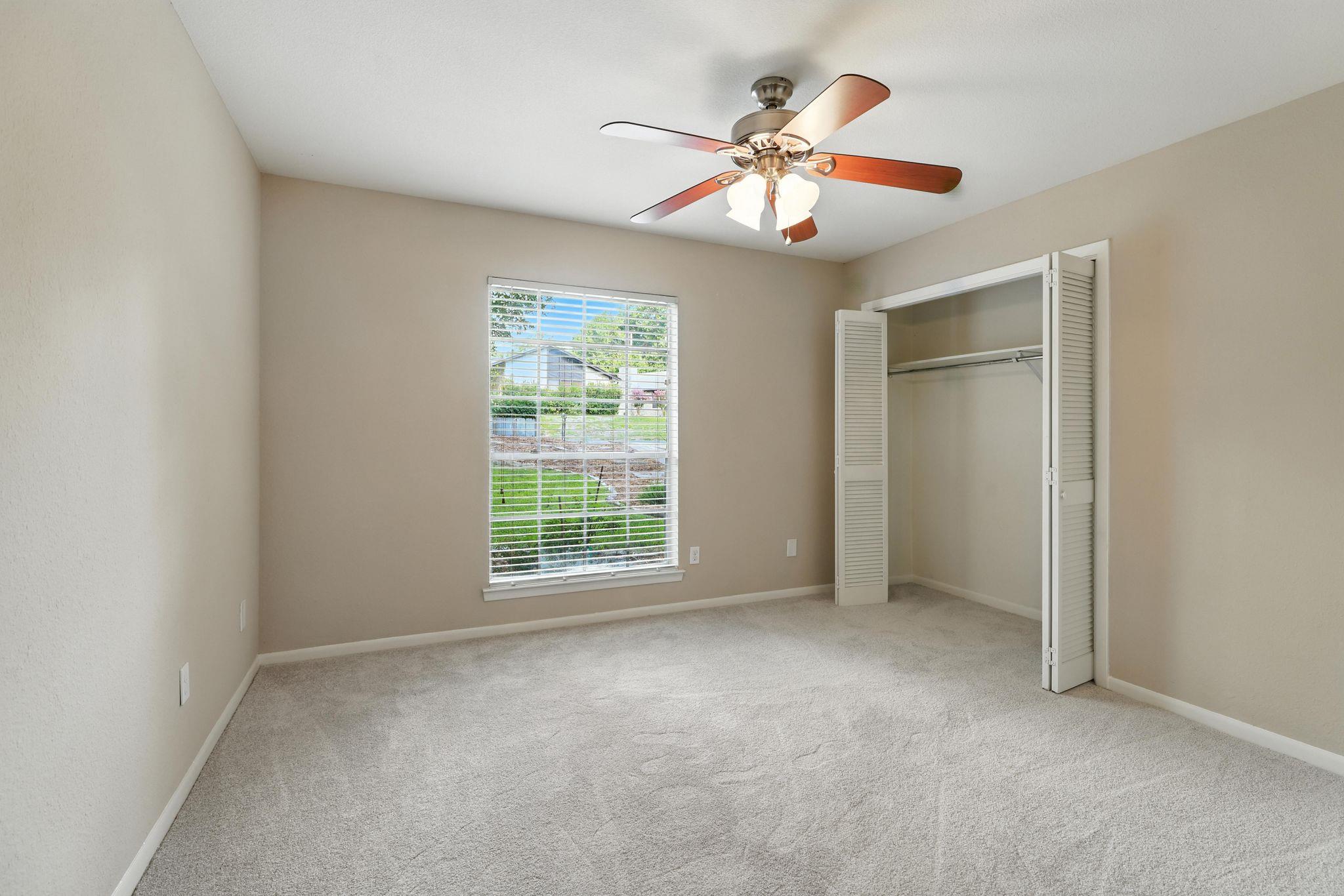 11915 River Oaks Trl, Austin, TX 78753