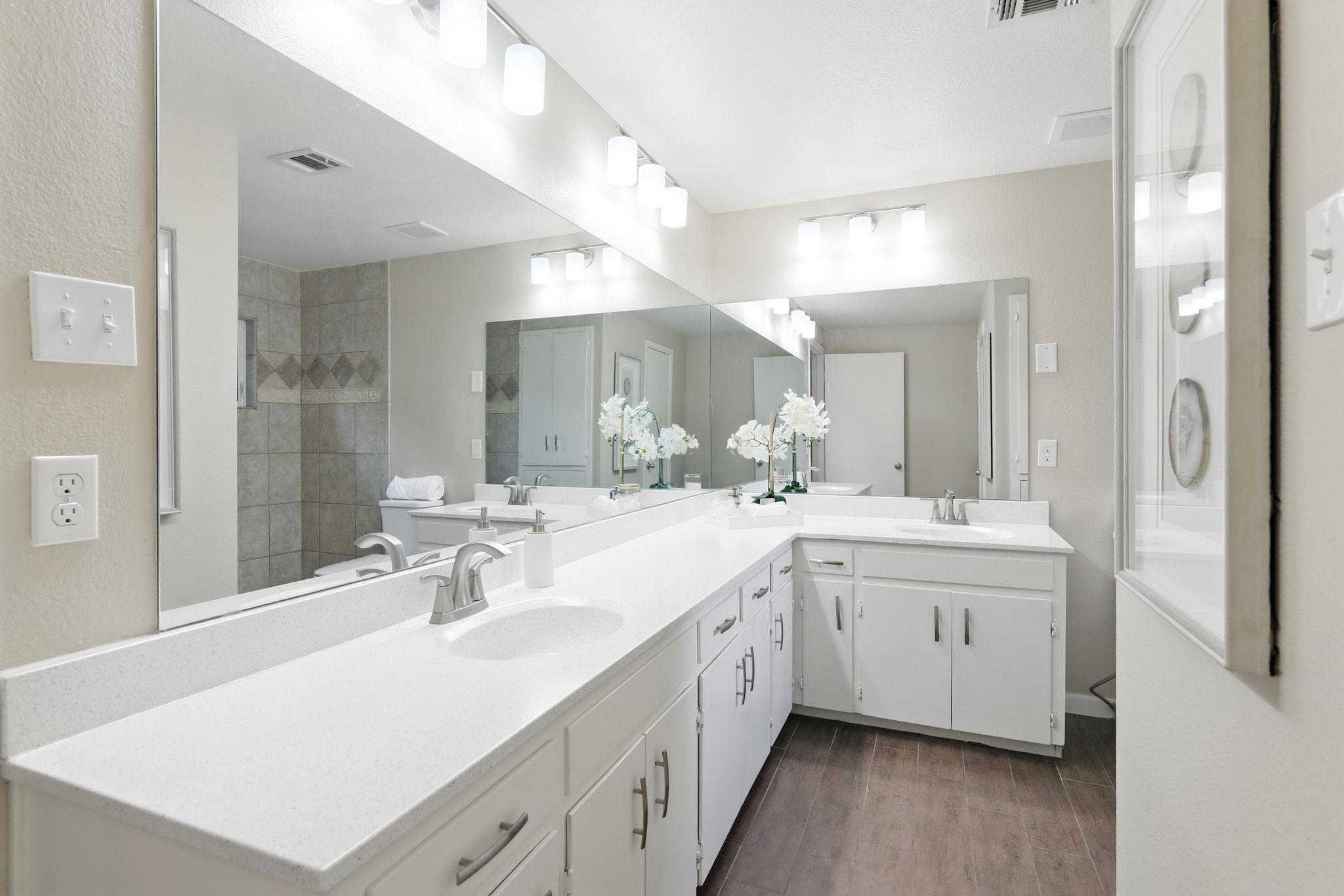 11915 River Oaks Trl, Austin, TX 78753