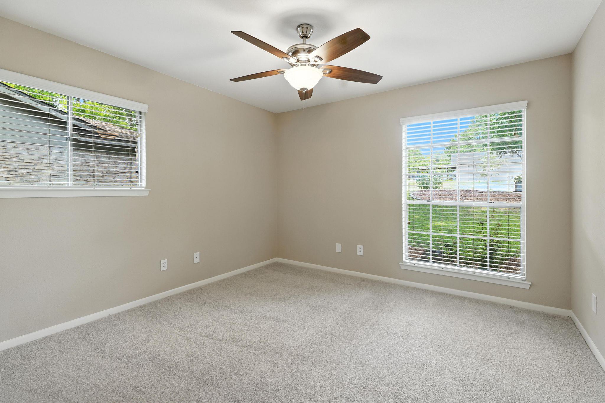 11915 River Oaks Trl, Austin, TX 78753