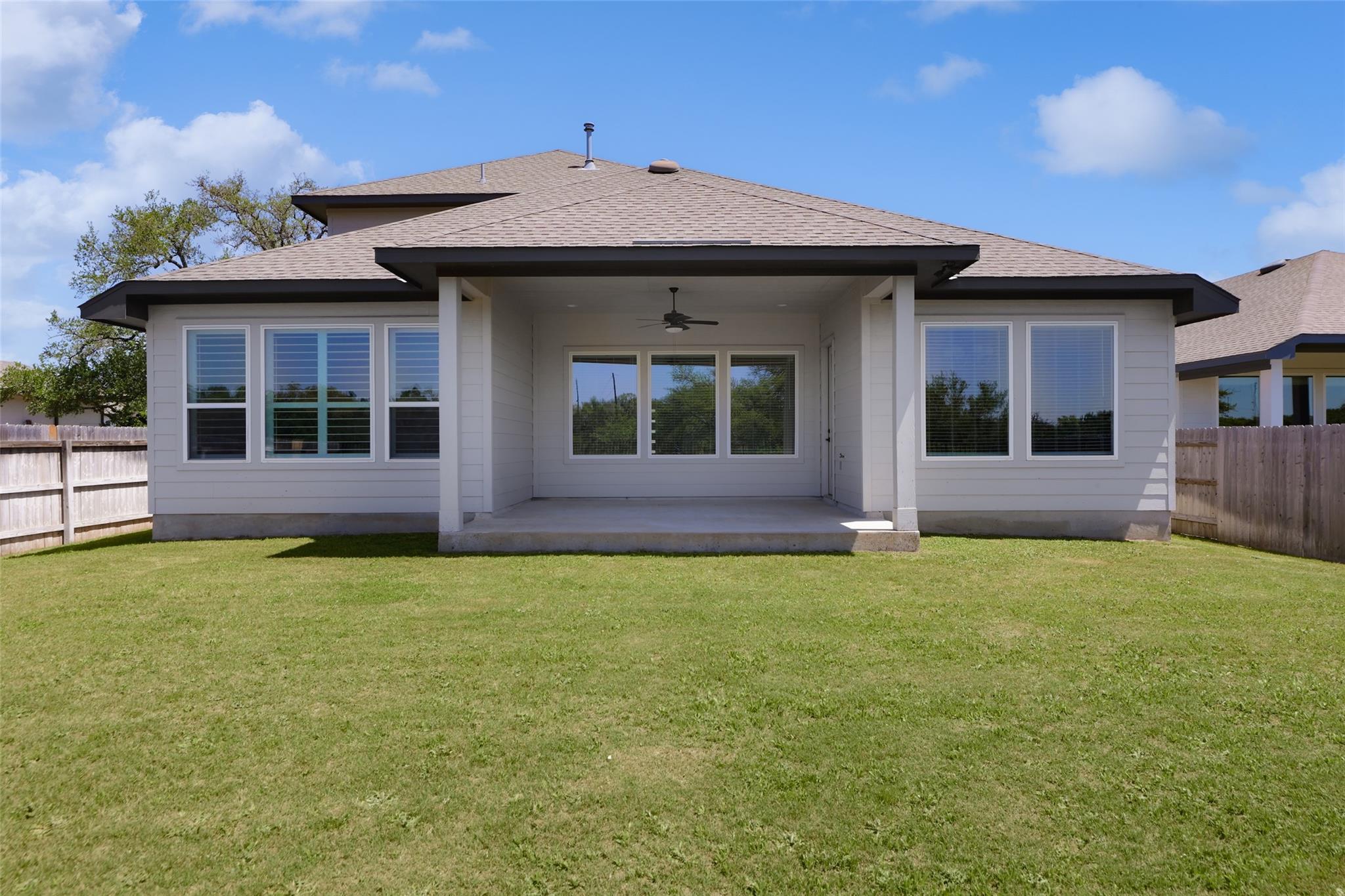 1354 Sahms Br, New Braunfels, TX 78132