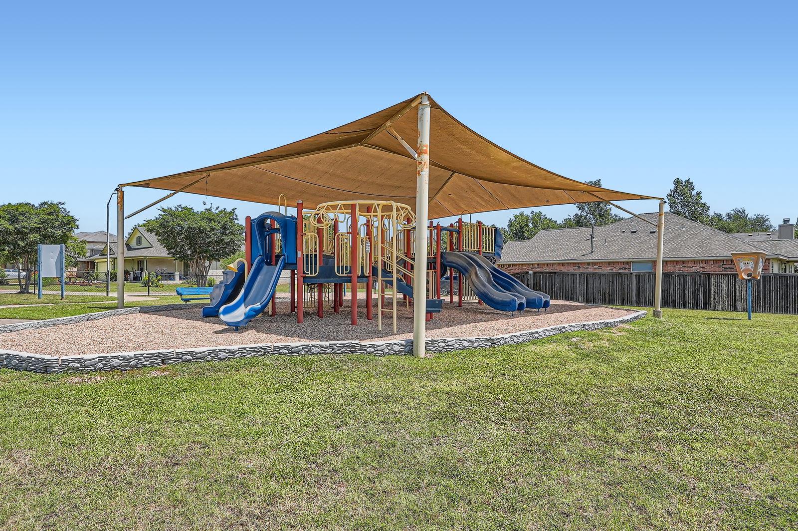 123 Remington Dr, Kyle, TX 78640