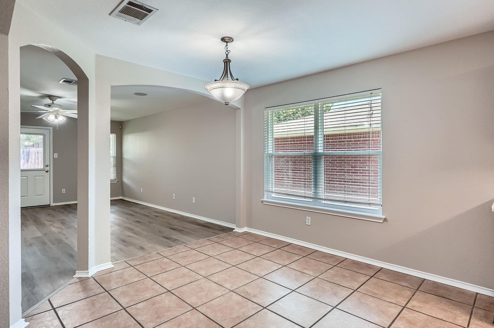 123 Remington Dr, Kyle, TX 78640