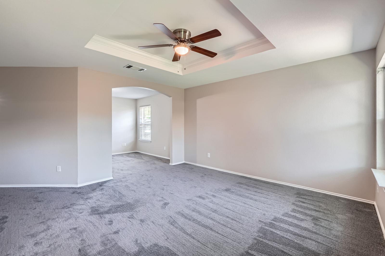 123 Remington Dr, Kyle, TX 78640