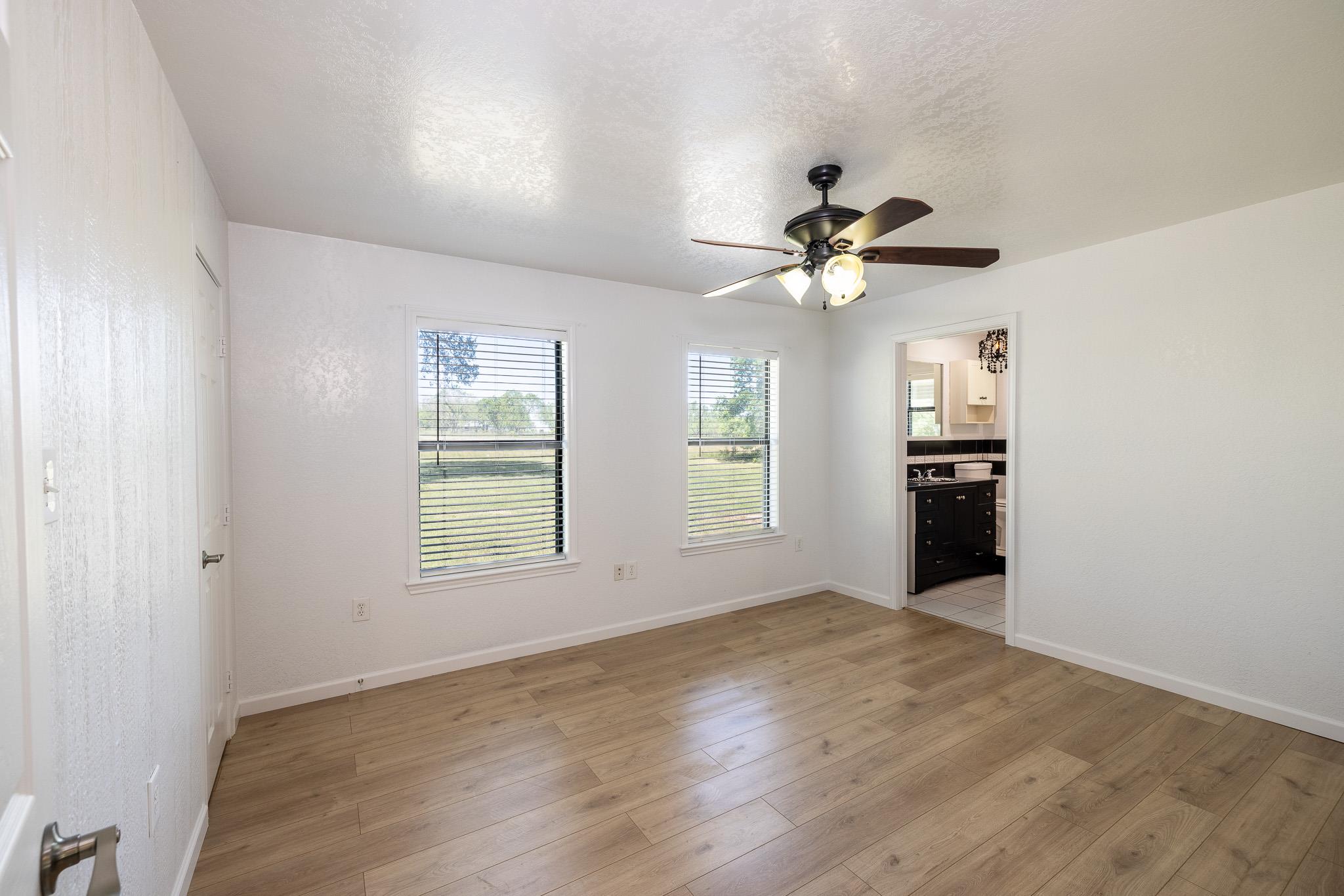 1229 State Highway 304 Highway, Gonzales, TX 78629