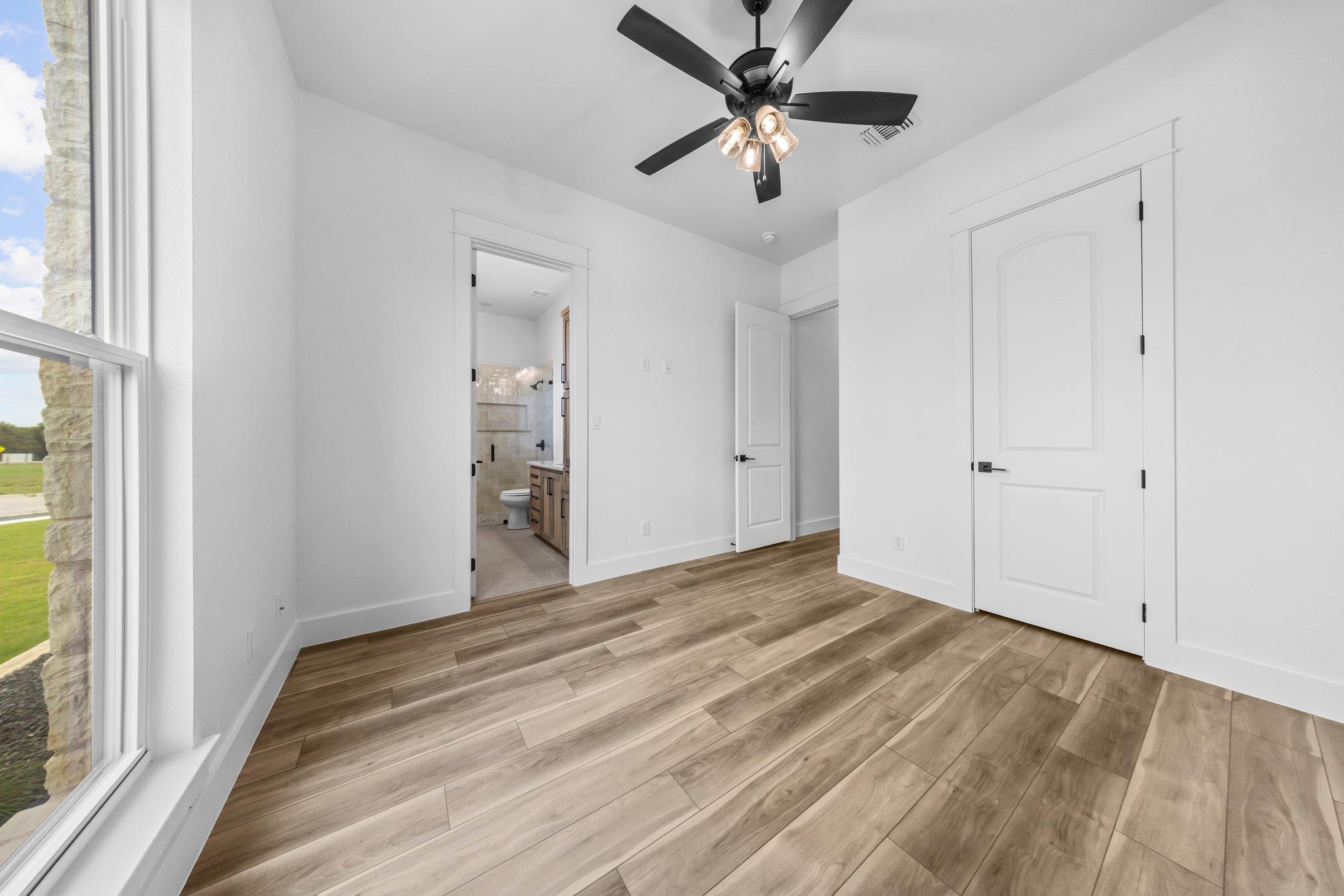 6751 King Mill Dr, Salado, TX 76571