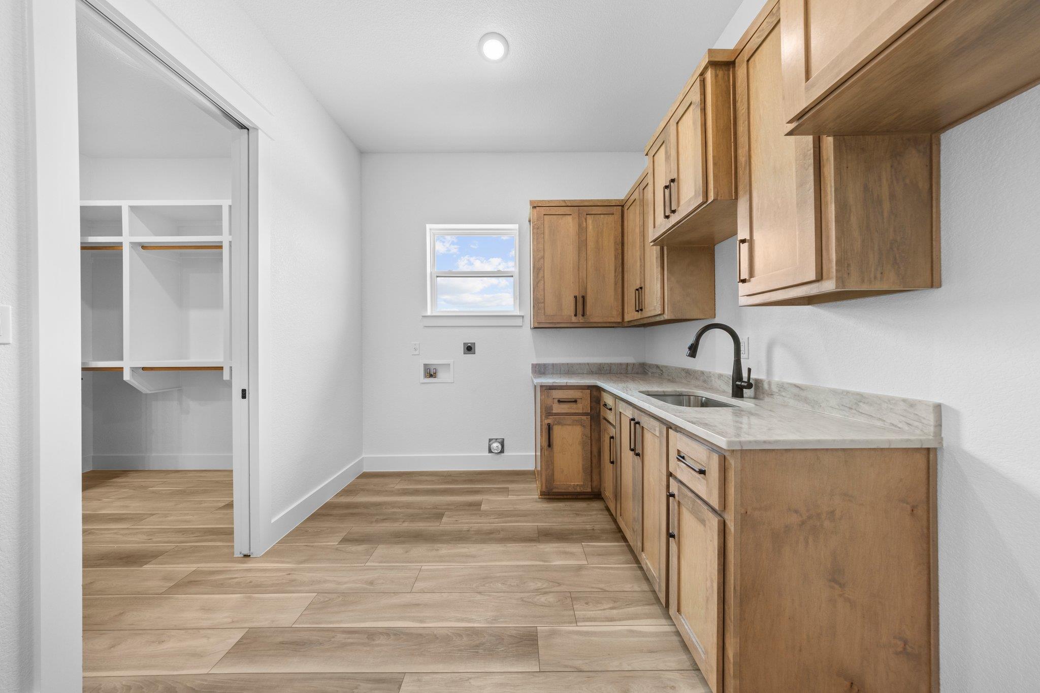 6751 King Mill Dr, Salado, TX 76571