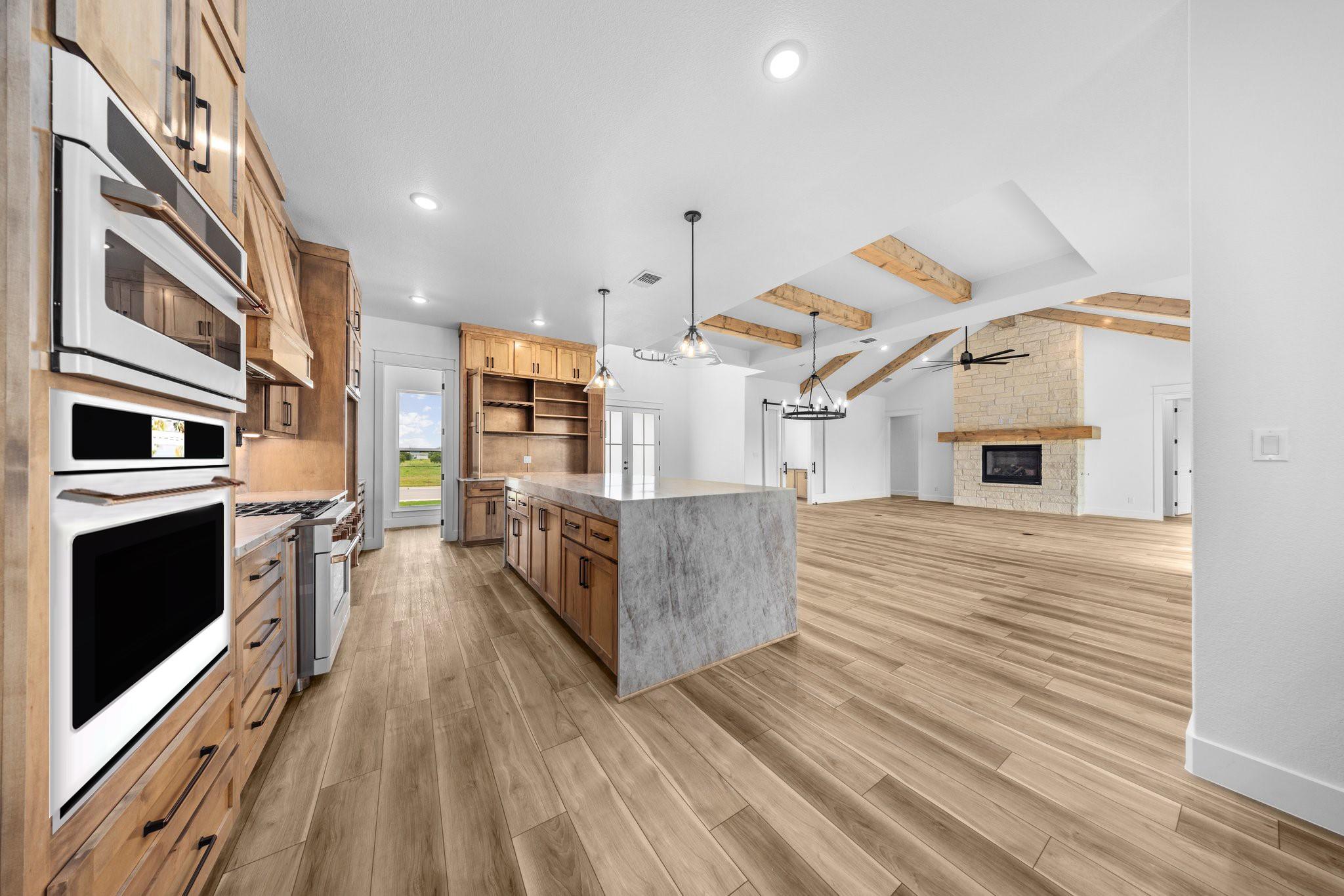 6751 King Mill Dr, Salado, TX 76571