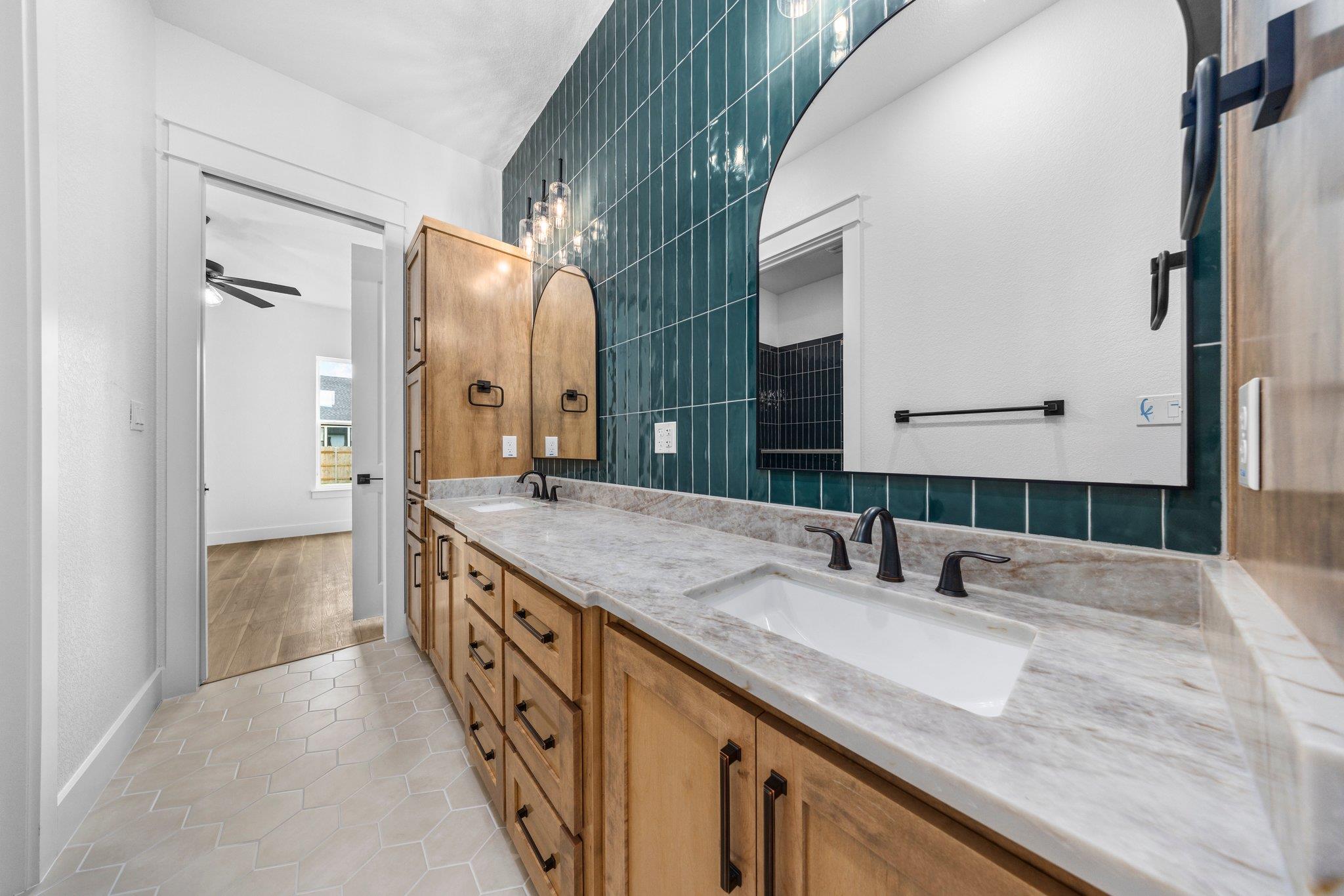 6751 King Mill Dr, Salado, TX 76571