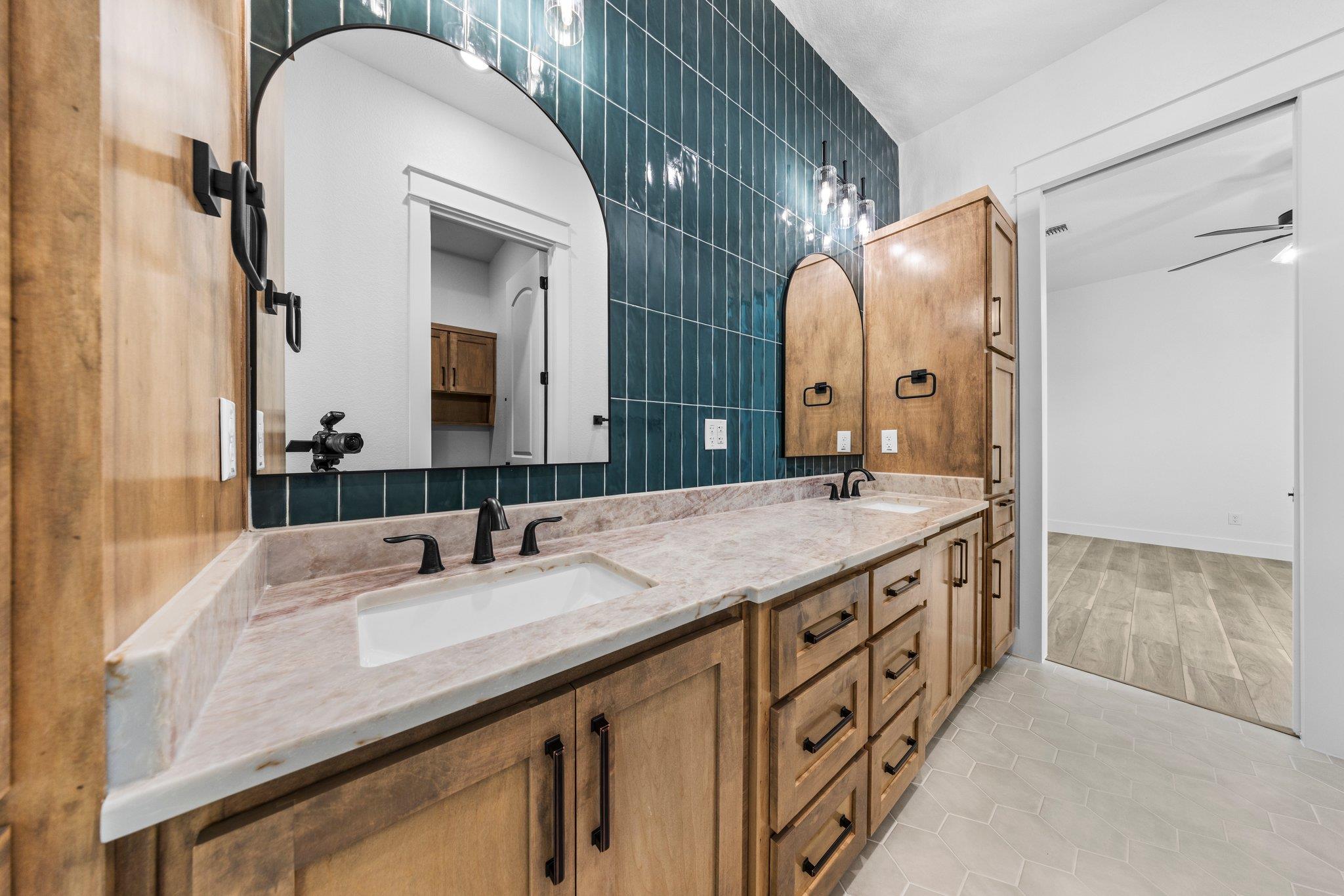 6751 King Mill Dr, Salado, TX 76571