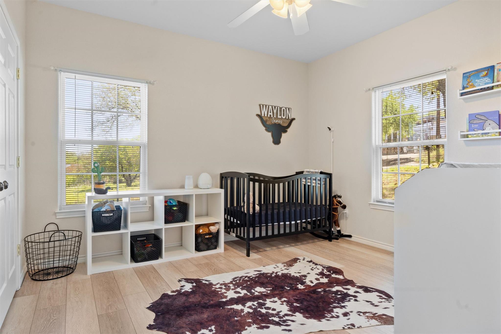 104 Kings Way Dr, Cottonwood Shores, TX 78657