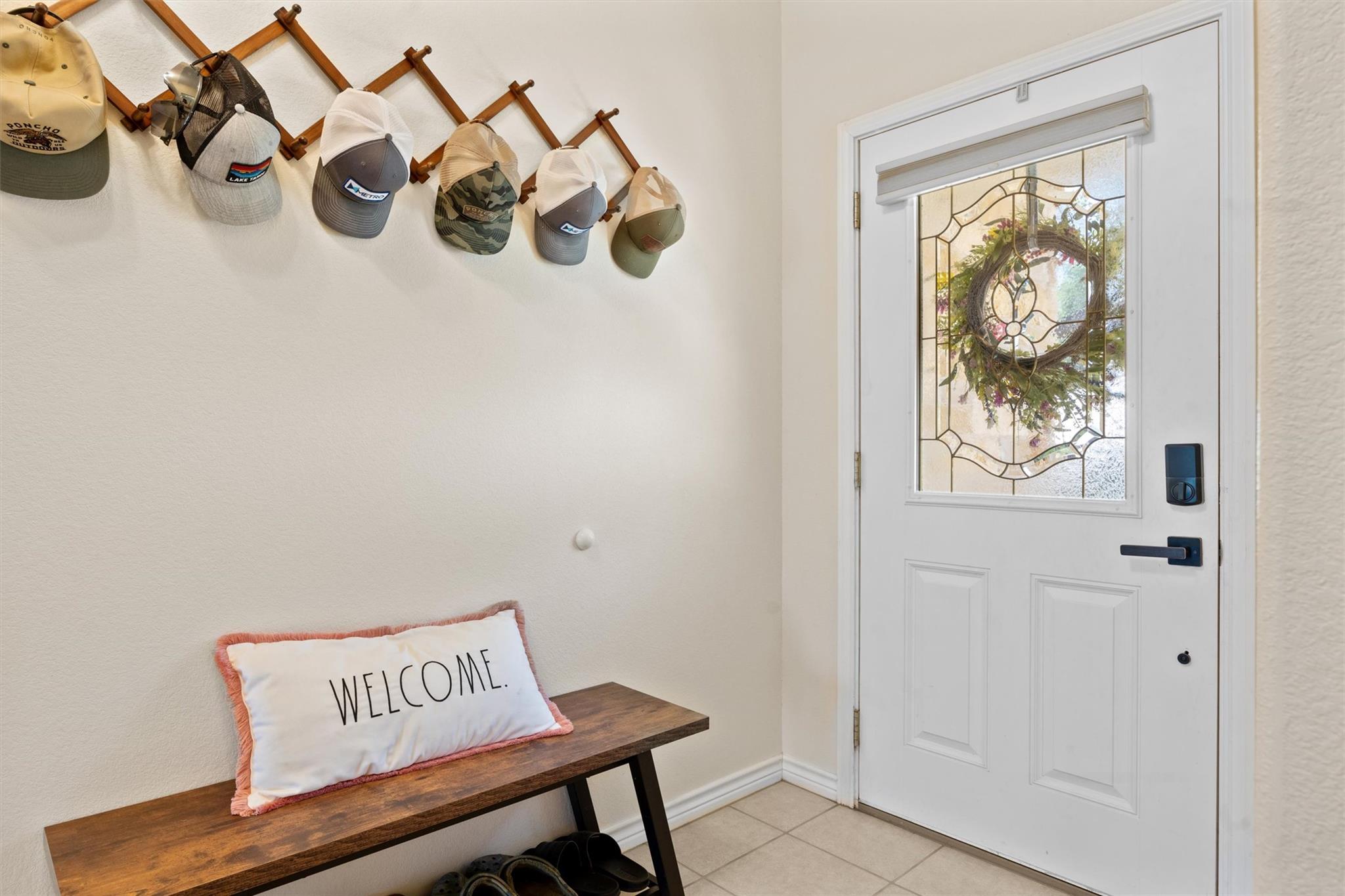 104 Kings Way Dr, Cottonwood Shores, TX 78657