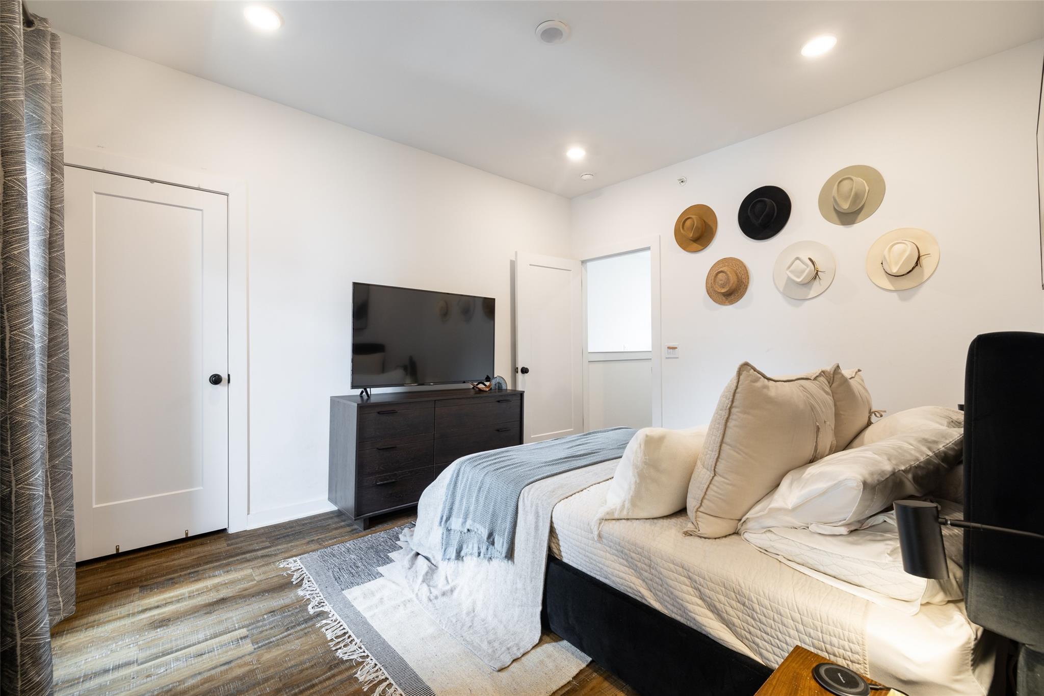 5924 S Congress Ave # 132, Austin, TX 78745