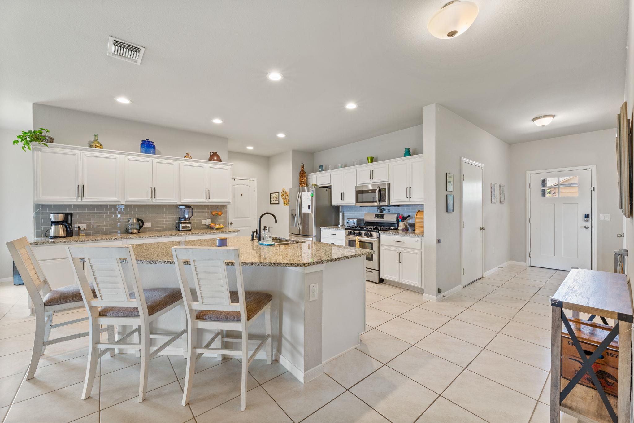 6708 Springfield Dr, Austin, TX 78744