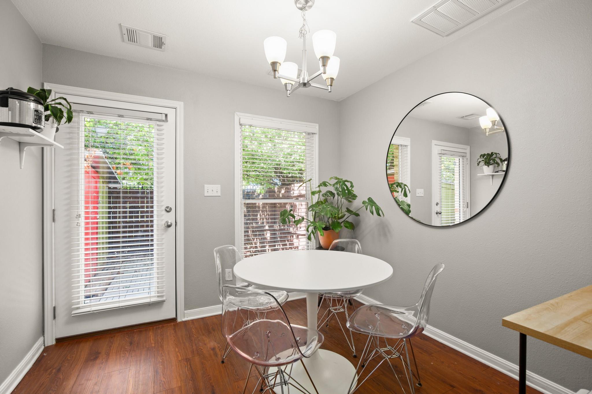 6900 E Riverside Dr # 17, Austin, TX 78741