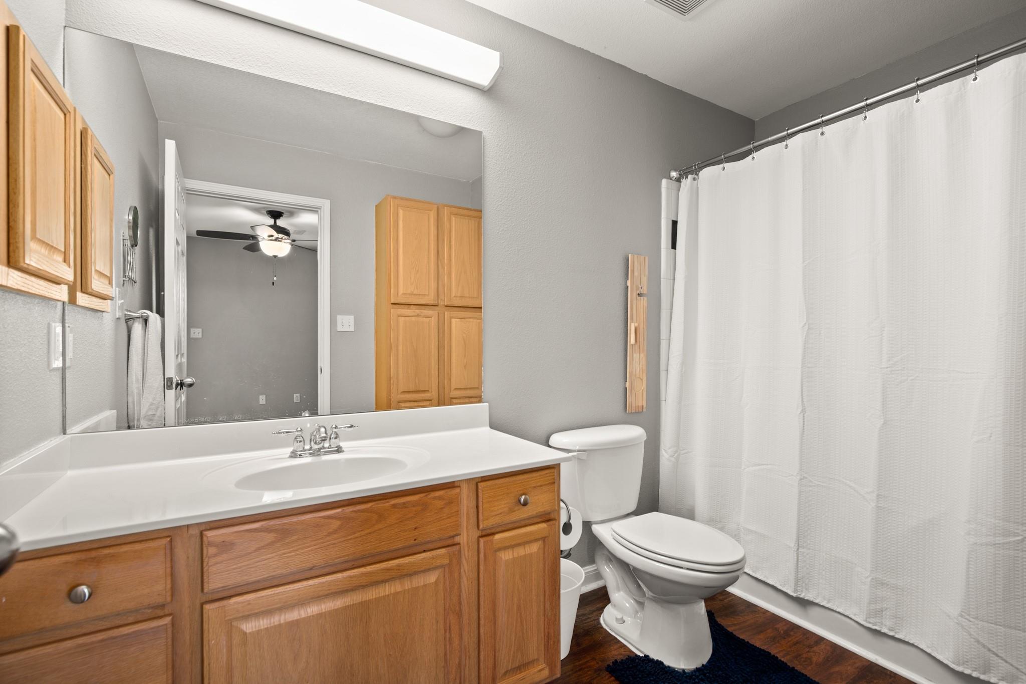 6900 E Riverside Dr # 17, Austin, TX 78741