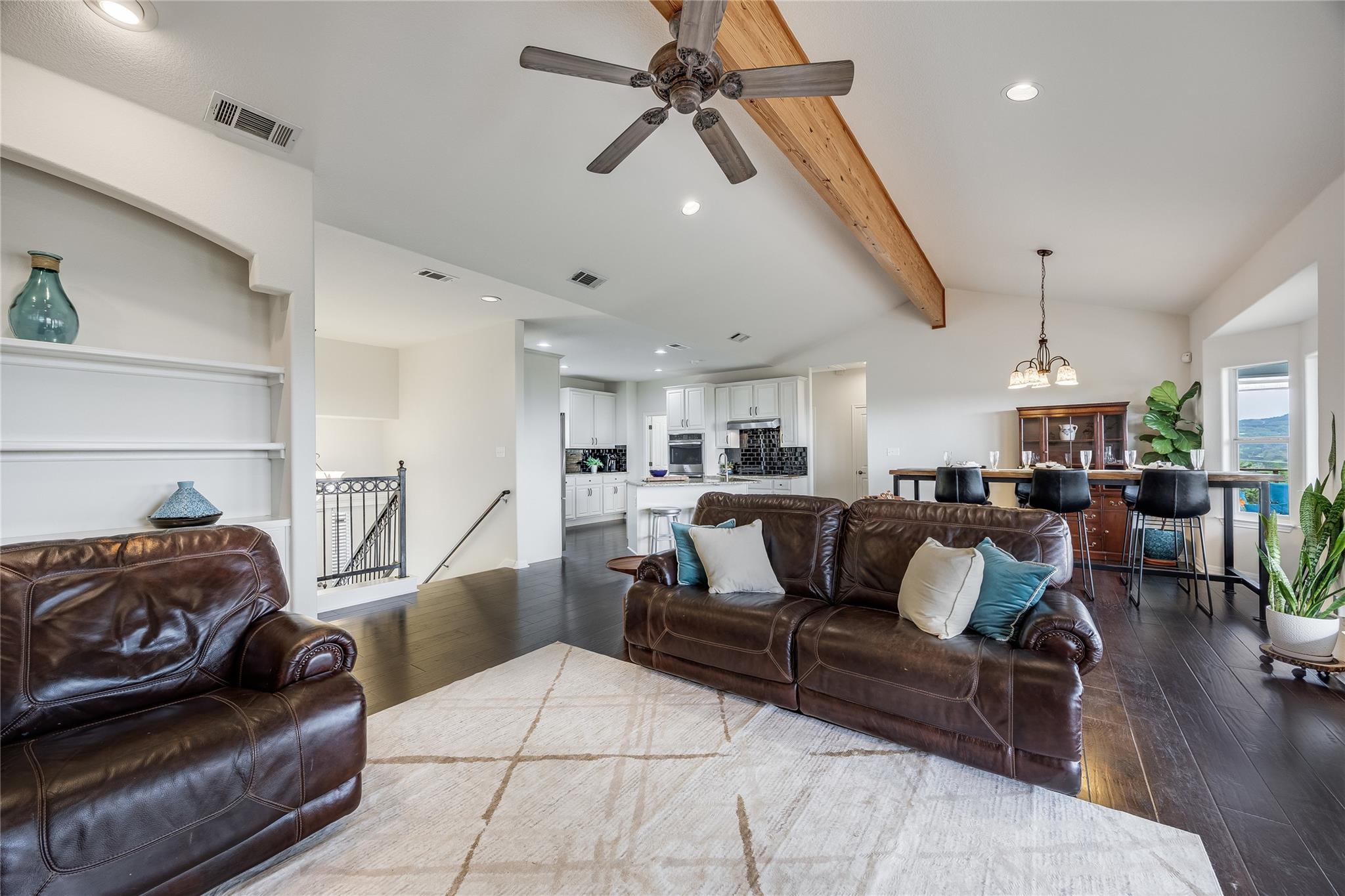 21503 Surrey Ln, Lago Vista, TX 78645