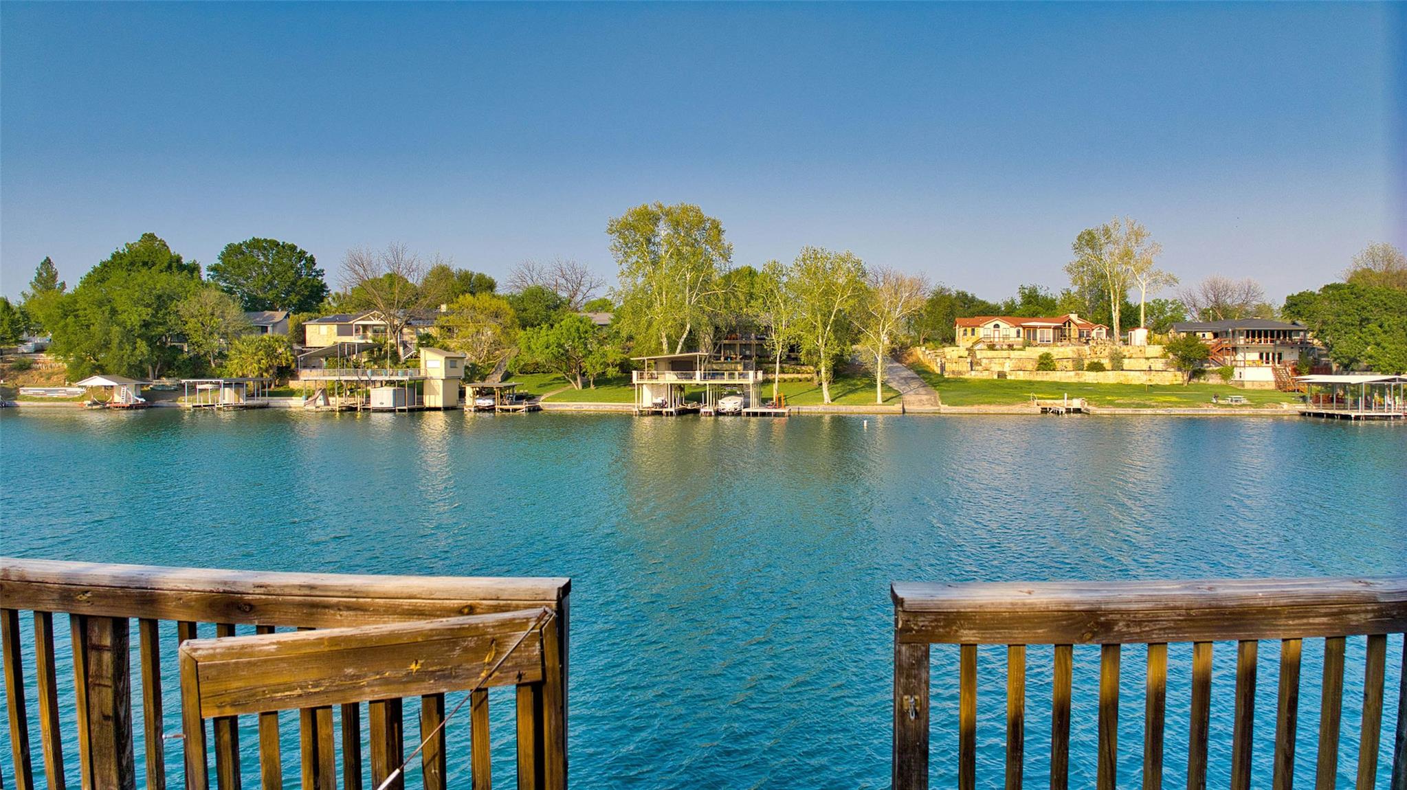 108 Riverside Dr, Kingsland, TX 78639