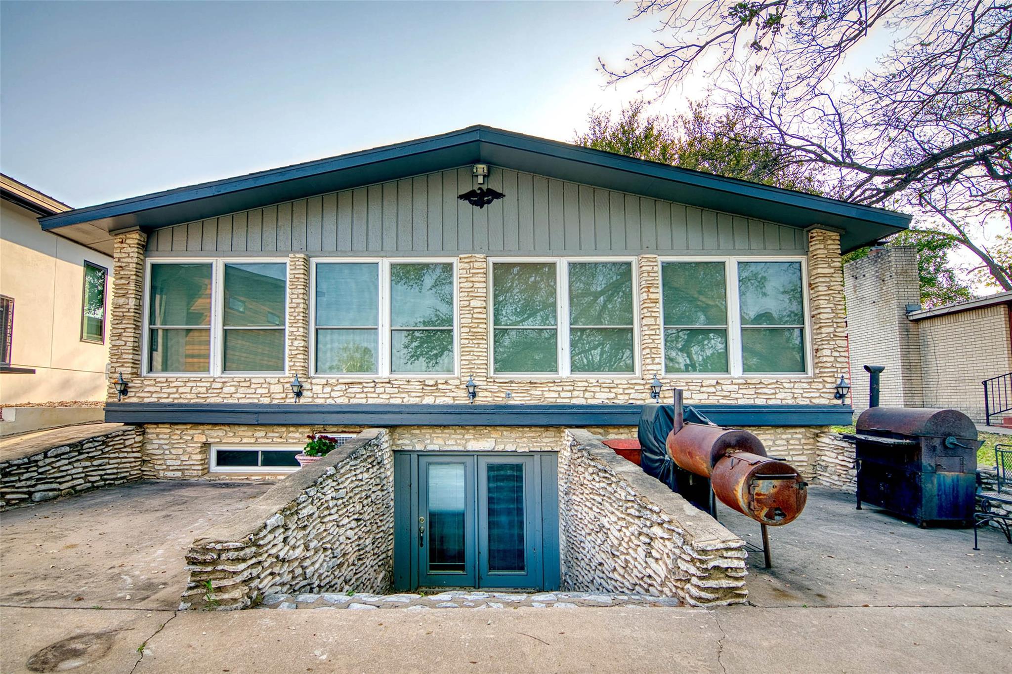 108 Riverside Dr, Kingsland, TX 78639