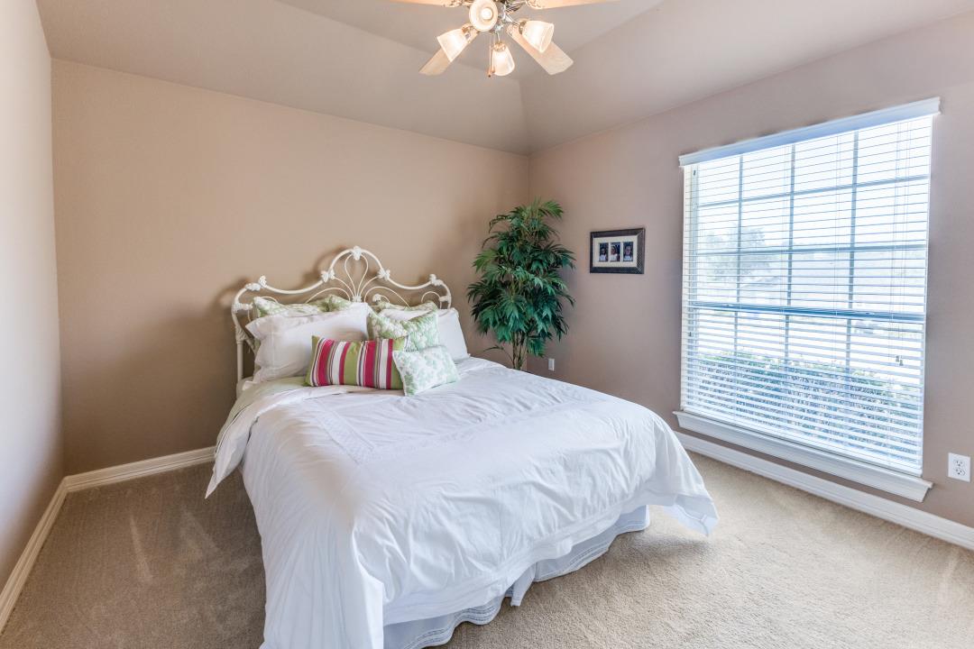 402 Palos Verdes Dr, Lakeway, TX 78734