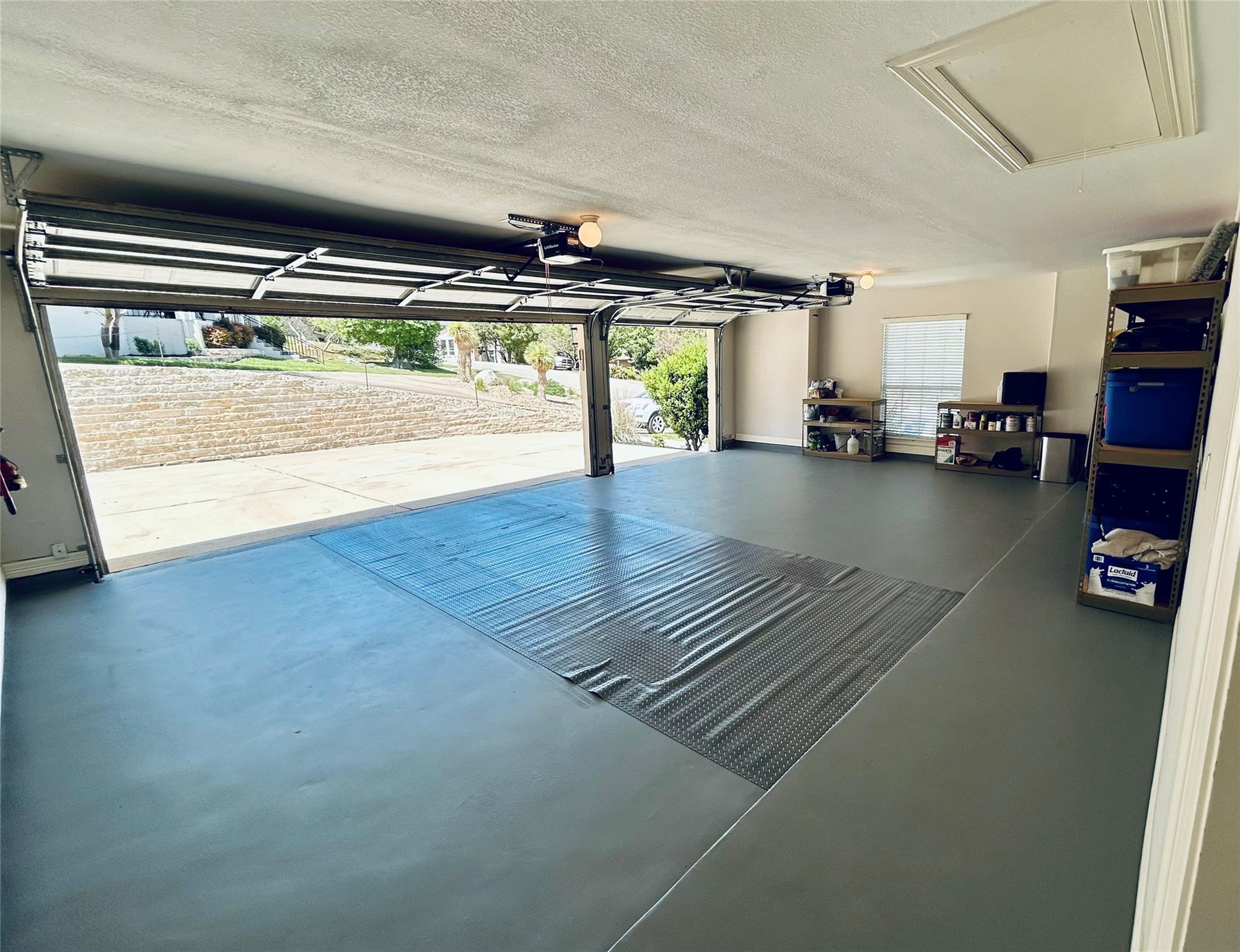 402 Palos Verdes Dr, Lakeway, TX 78734