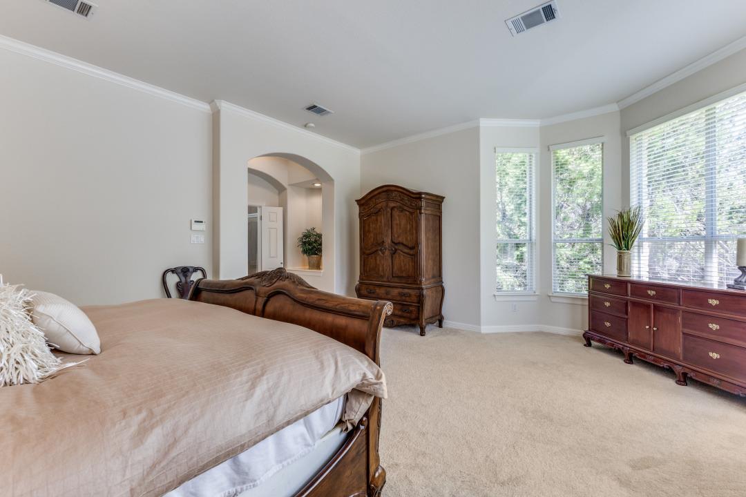 402 Palos Verdes Dr, Lakeway, TX 78734